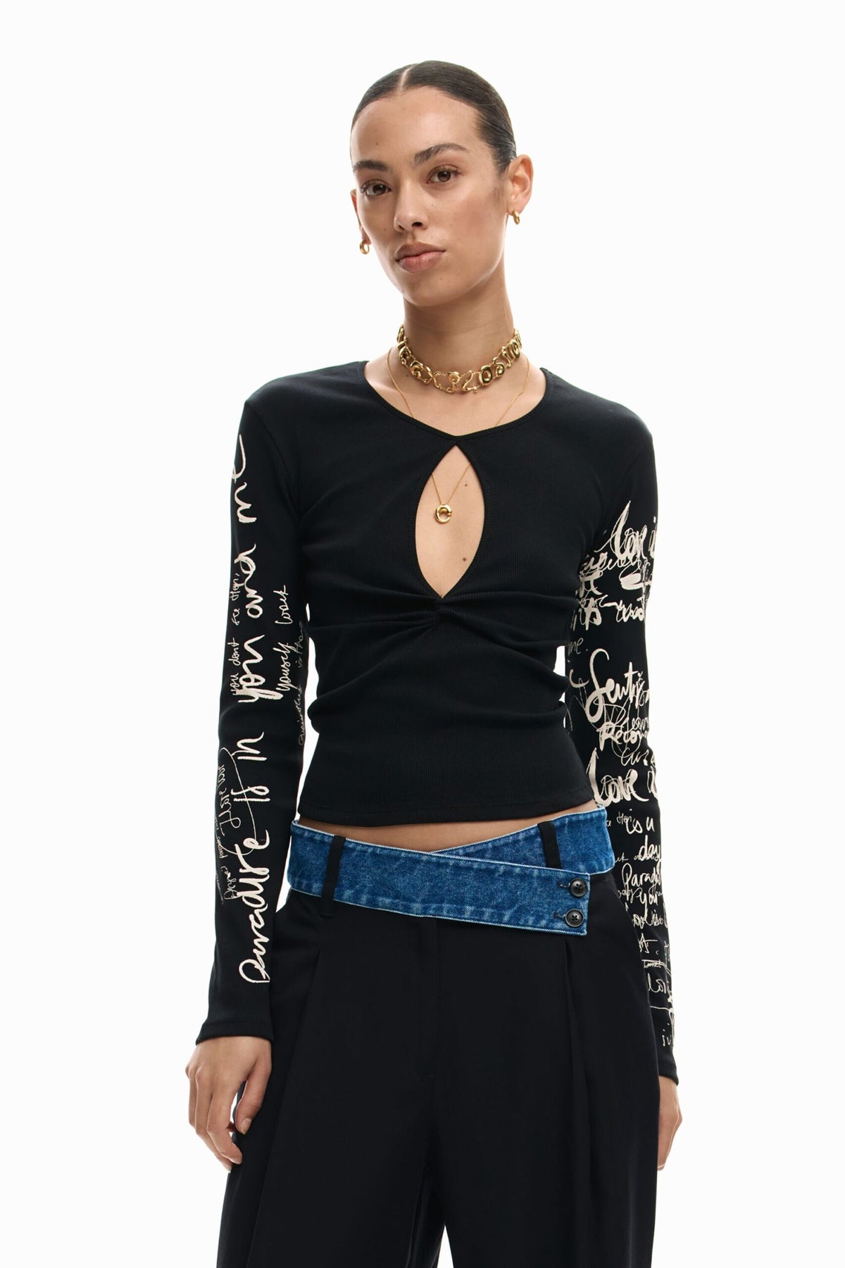 Desigual Long-sleeved T-shirt with a ruched front opening detail at the chest