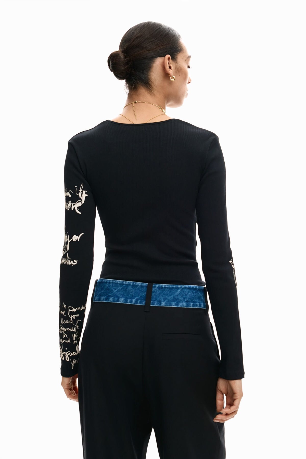 Desigual Long-sleeved T-shirt with a ruched front opening detail at the chest
