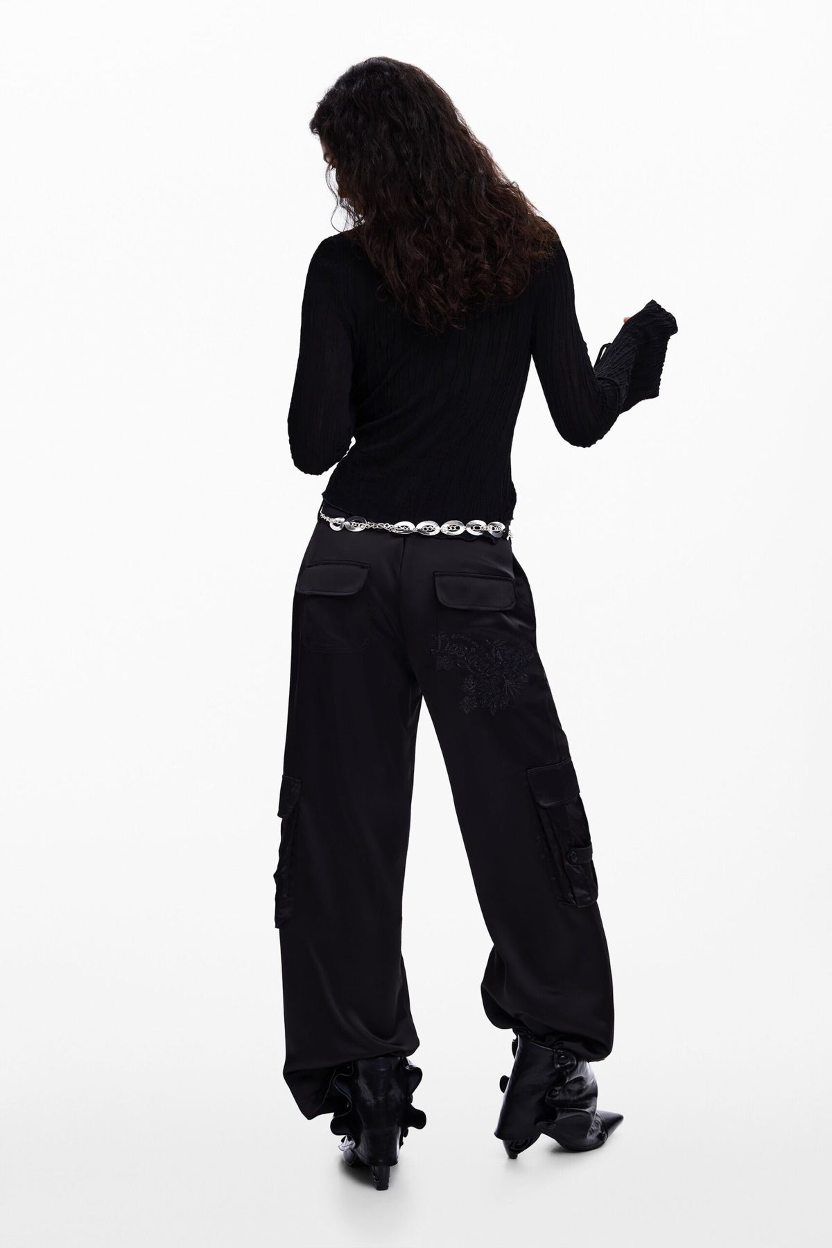 Desigual Long-sleeved T-shirt with snap-button fastening on the front V-neckline