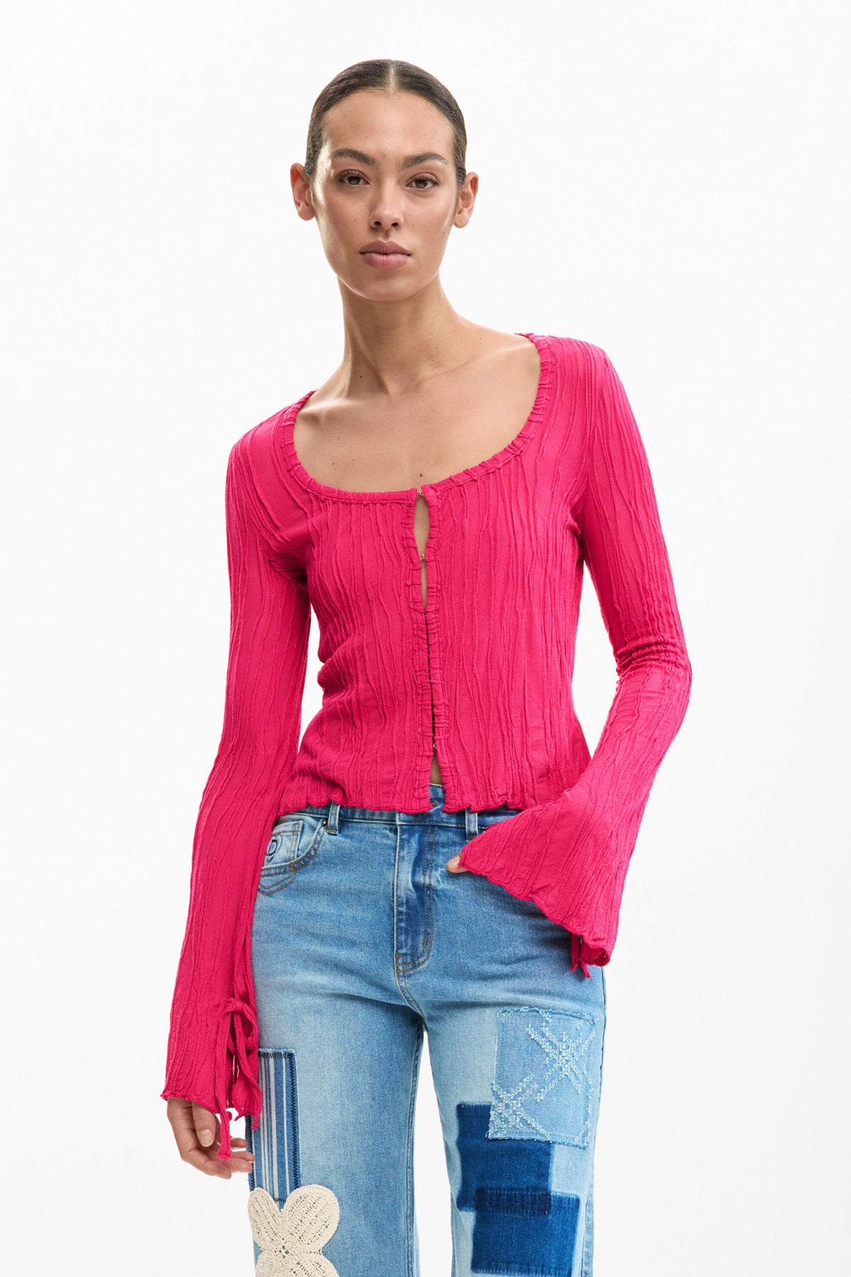 Desigual Long-sleeved T-shirt with snap-button fastening on the front V-neckline