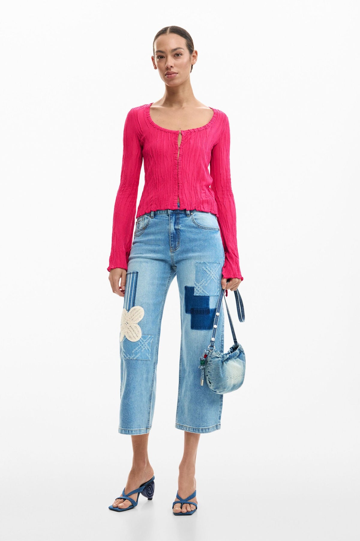 Desigual Long-sleeved T-shirt with snap-button fastening on the front V-neckline