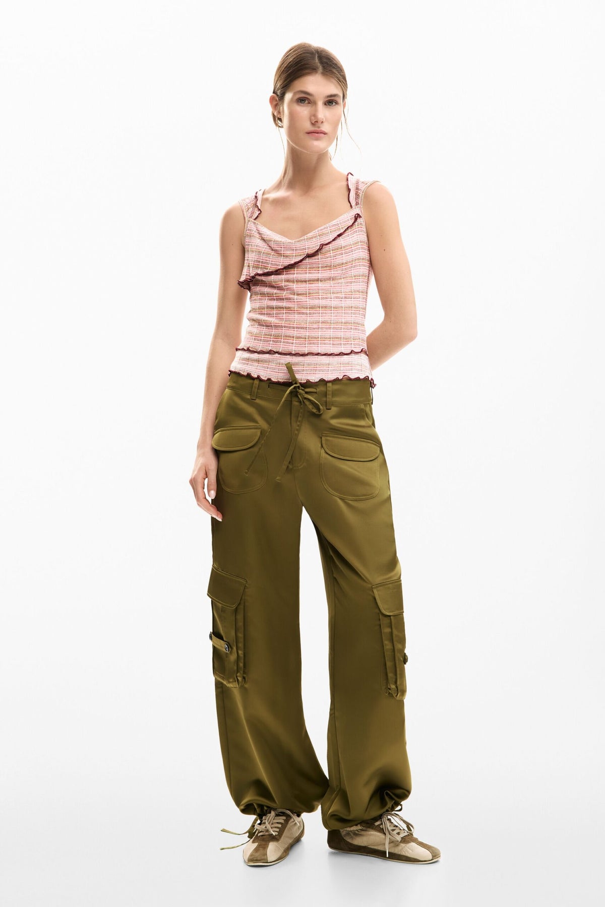 Desigual Sleeveless T-shirt made of lightweight fabric with ruffles and scalloped