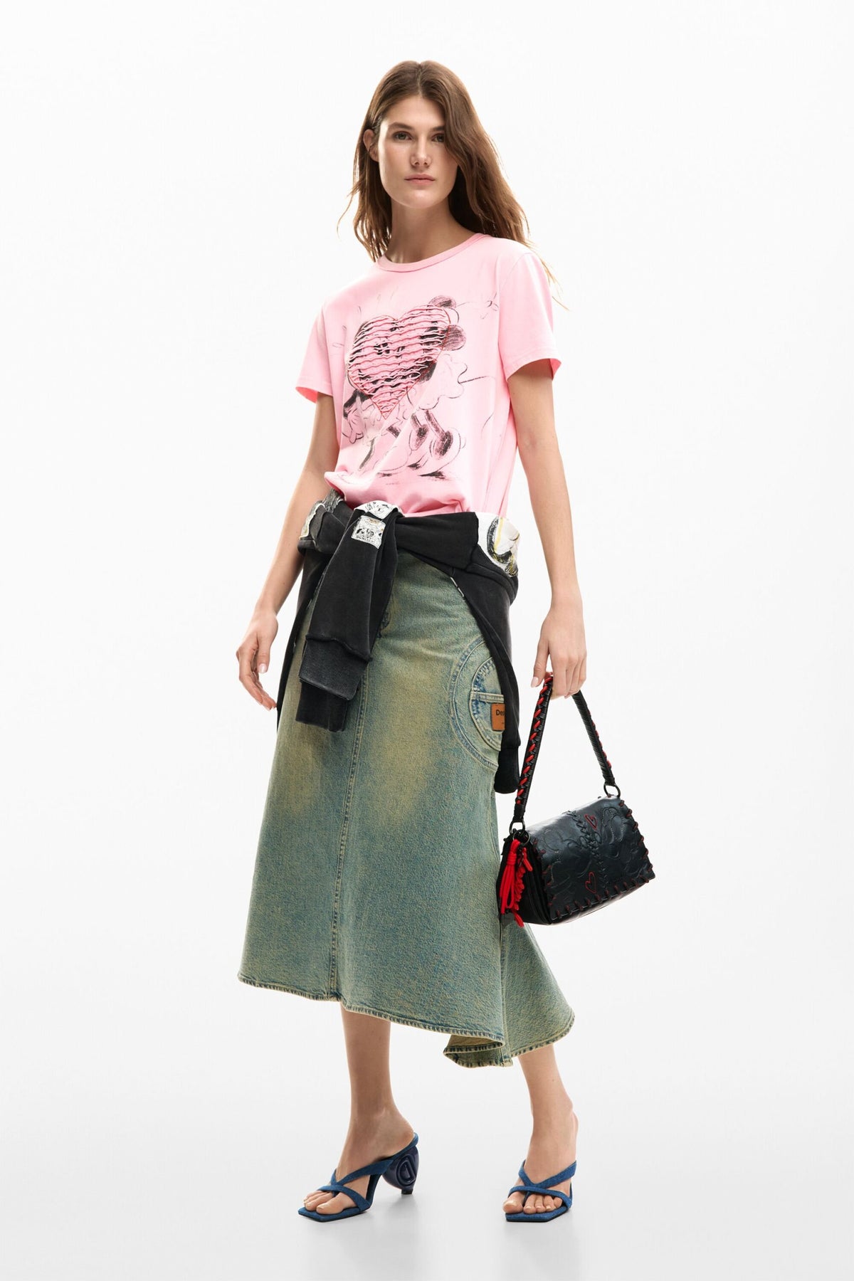 Desigual Regular-fit T-shirt made of cotton, with Mickey and Minnie Mouse™ print.