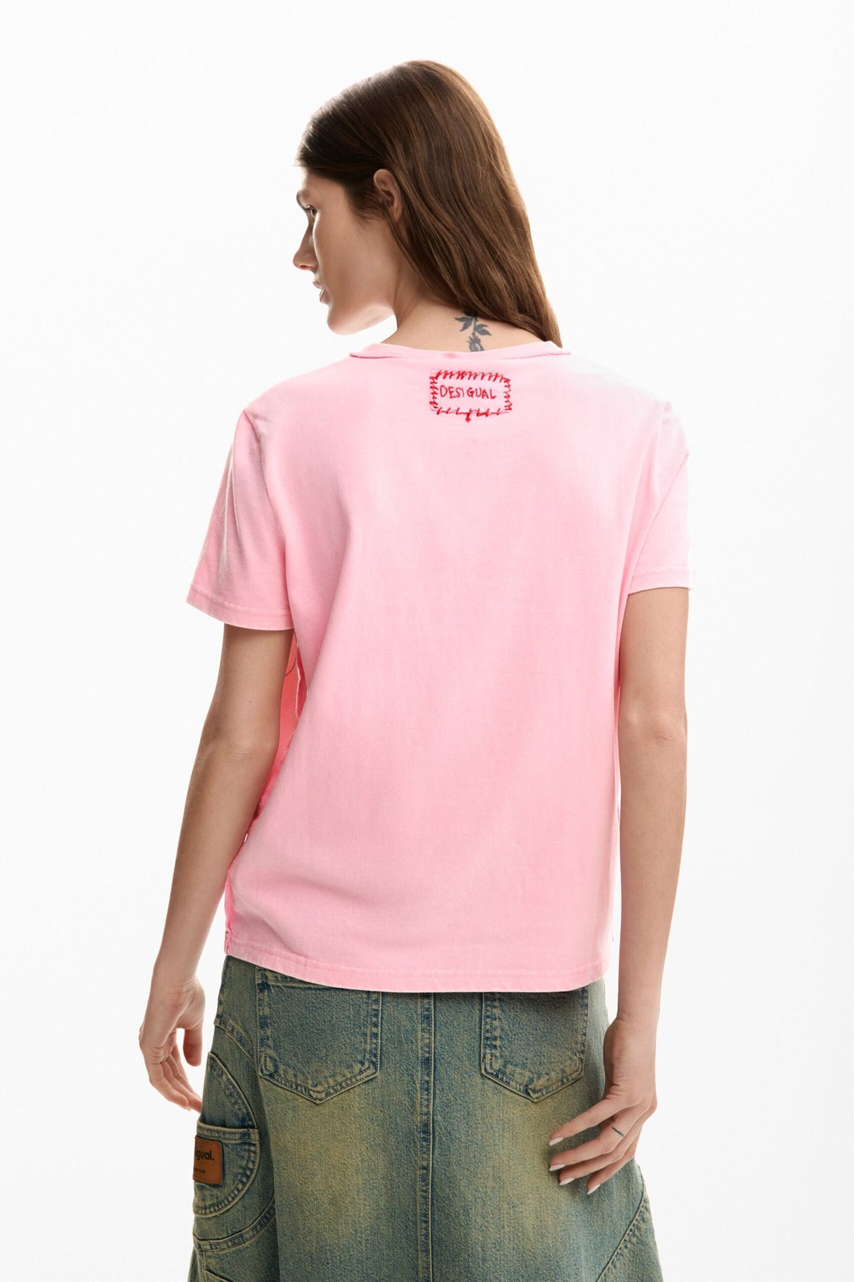Desigual Regular-fit T-shirt made of cotton, with Mickey and Minnie Mouse™ print.