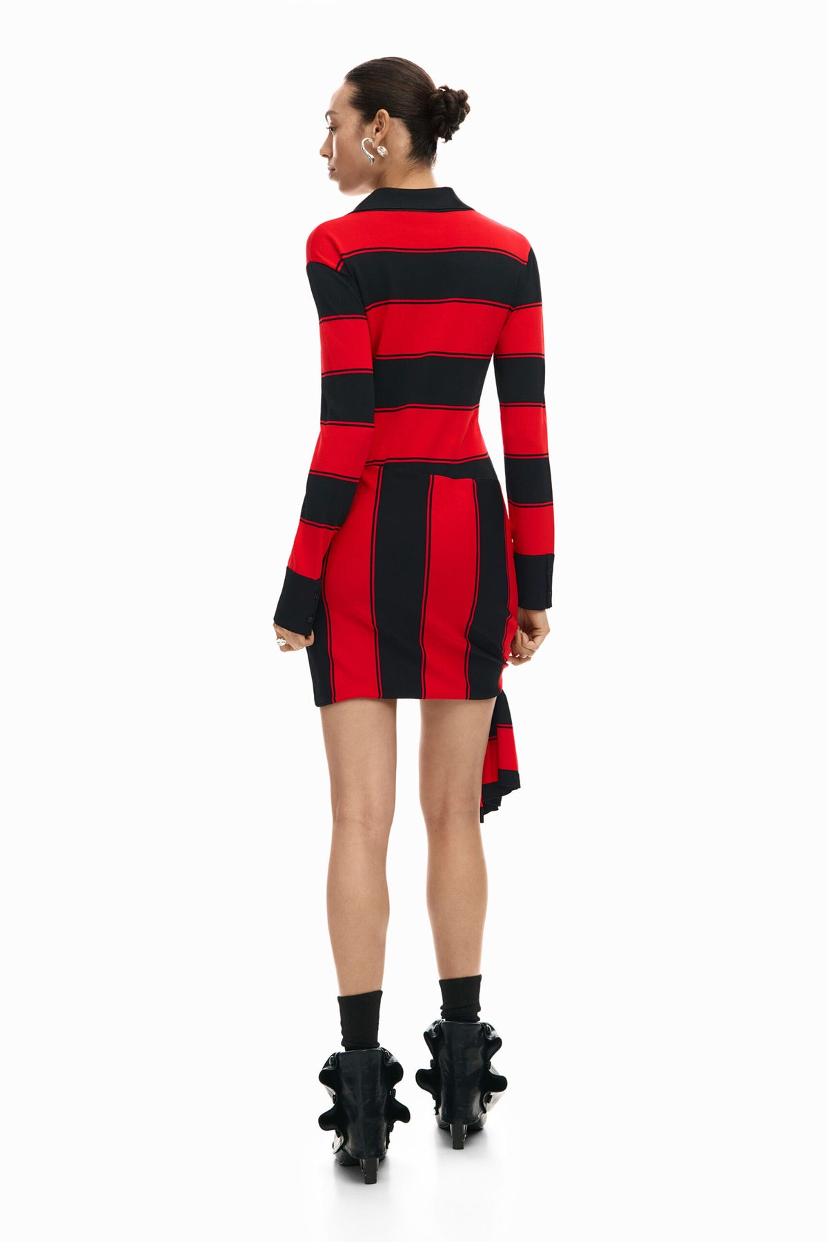 Desigual Short knit dress with long sleeves and decorative side applique