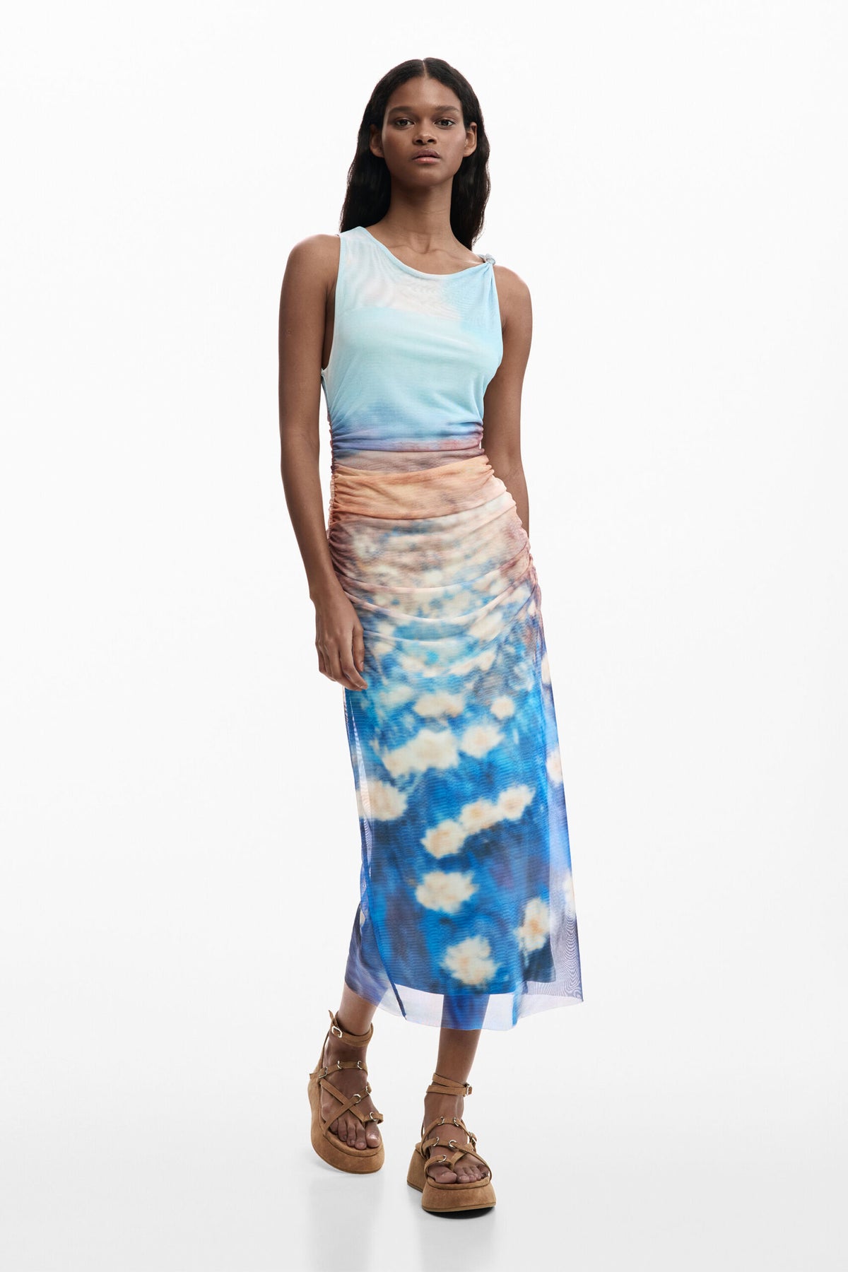 Desigual Sleeveless dress made of tulle fabric with draping and impressionist