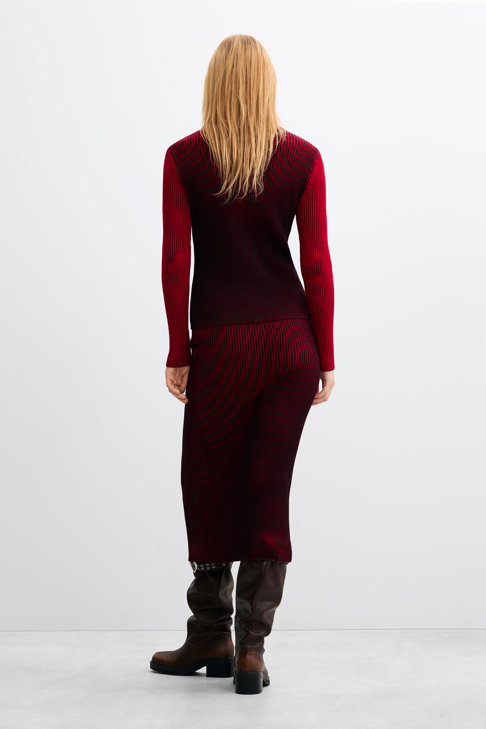 Iridescent knit midi skirt