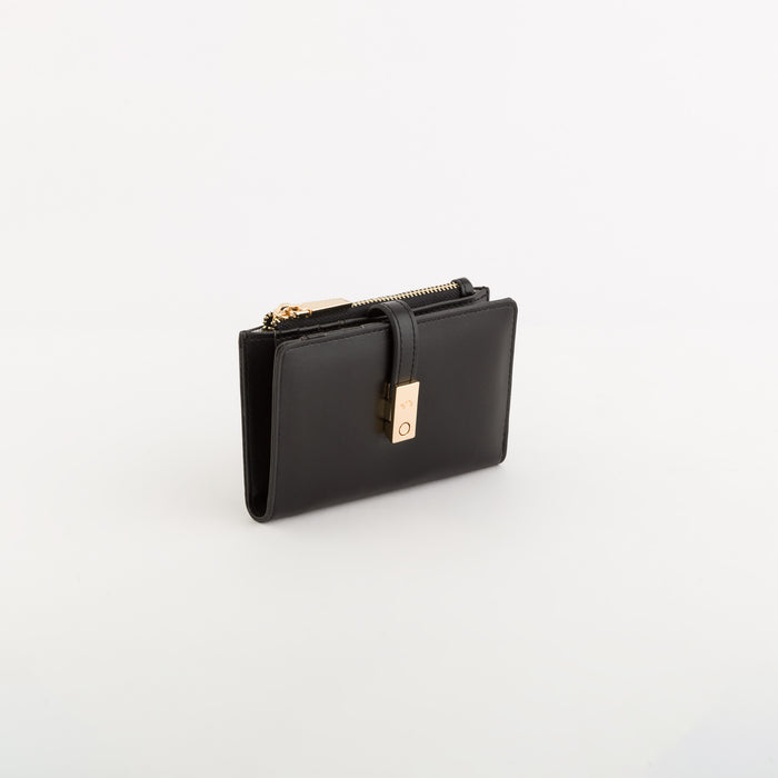Carpisa Women's Medium Wallet - Petunia Wallet