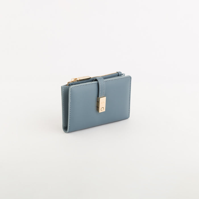 Carpisa Women's Medium Wallet - Petunia Wallet