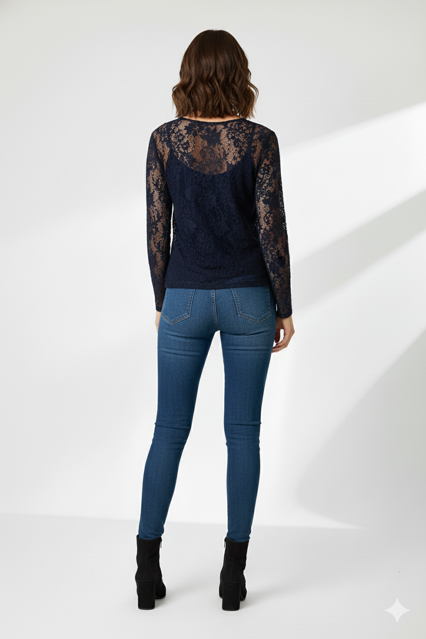 BSB Top with long sleeves with round neckline