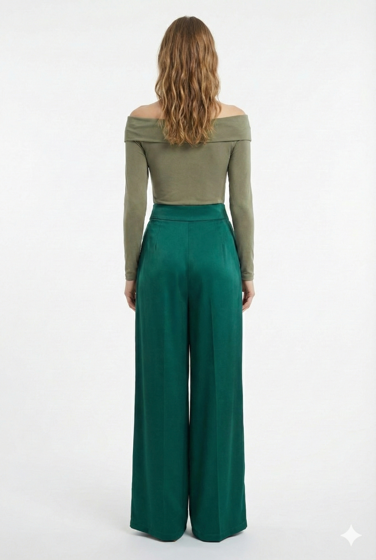 BSB Off-shoulders body with long sleeves