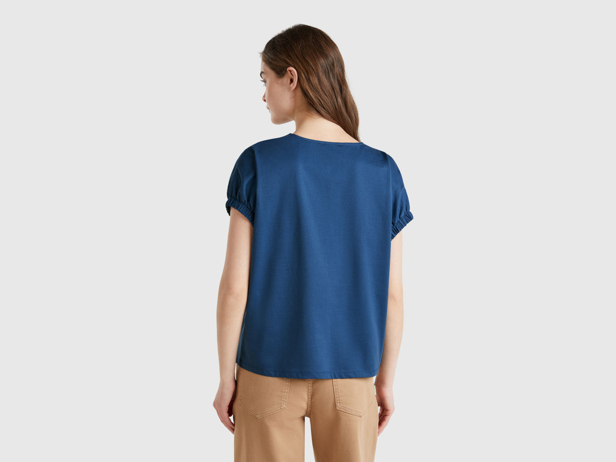 Benetton T-Shirt With Knot And Cut-Out