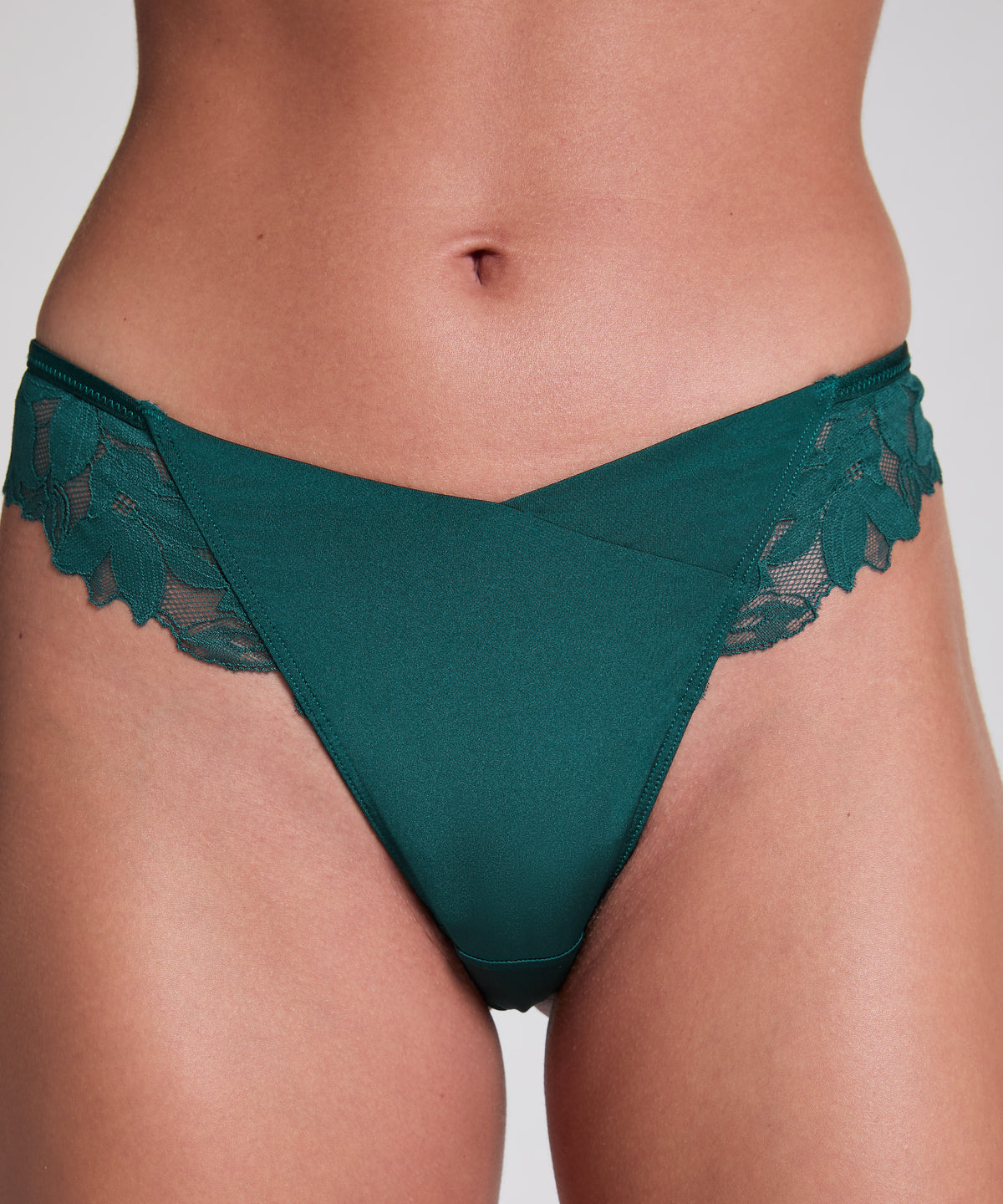 HUNKEMÖLLER Lana String