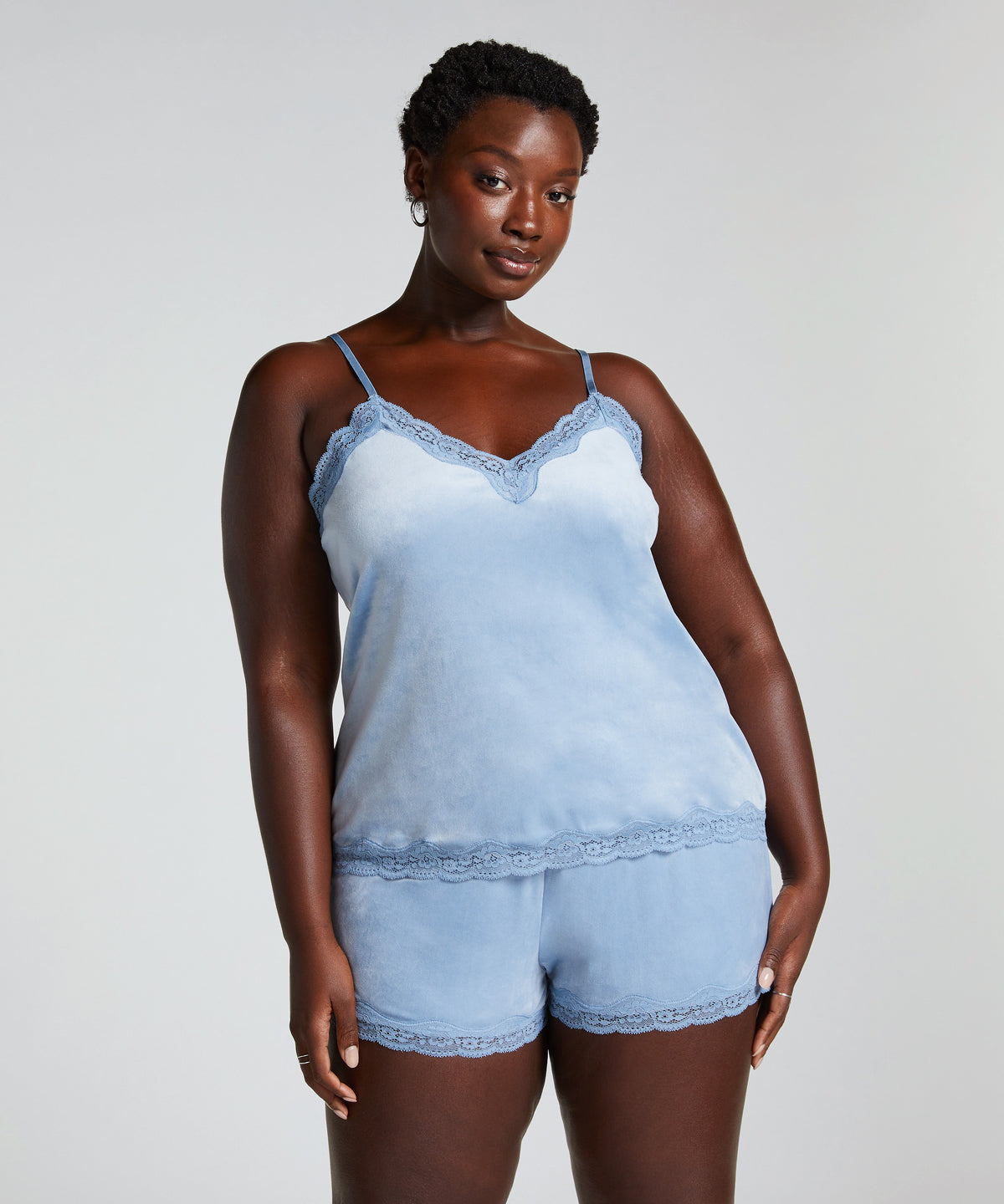 HUNKEMÖLLER Short Velours Lace