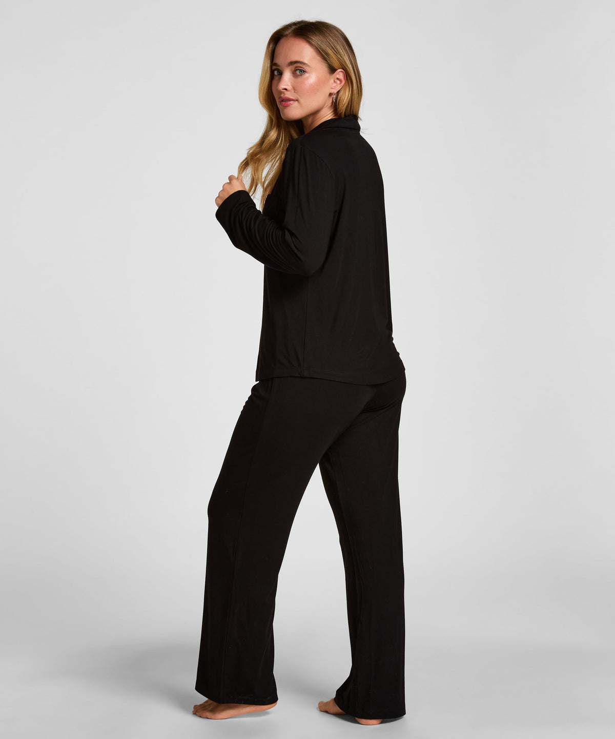 Essential Jersey Pants - Black