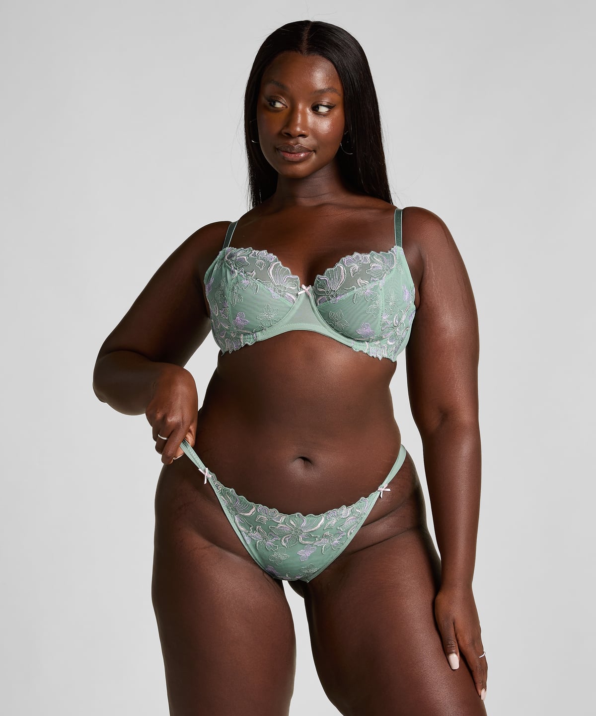 HUNKEMÖLLER Lauren Brazilian