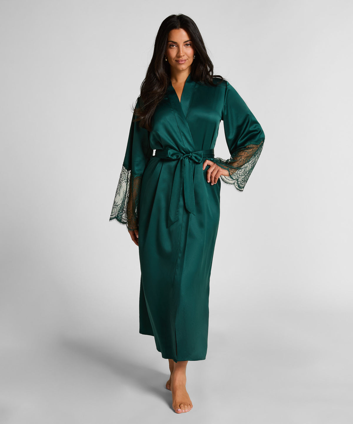 HUNKEMÖLLER Long Satin Lace Kimono