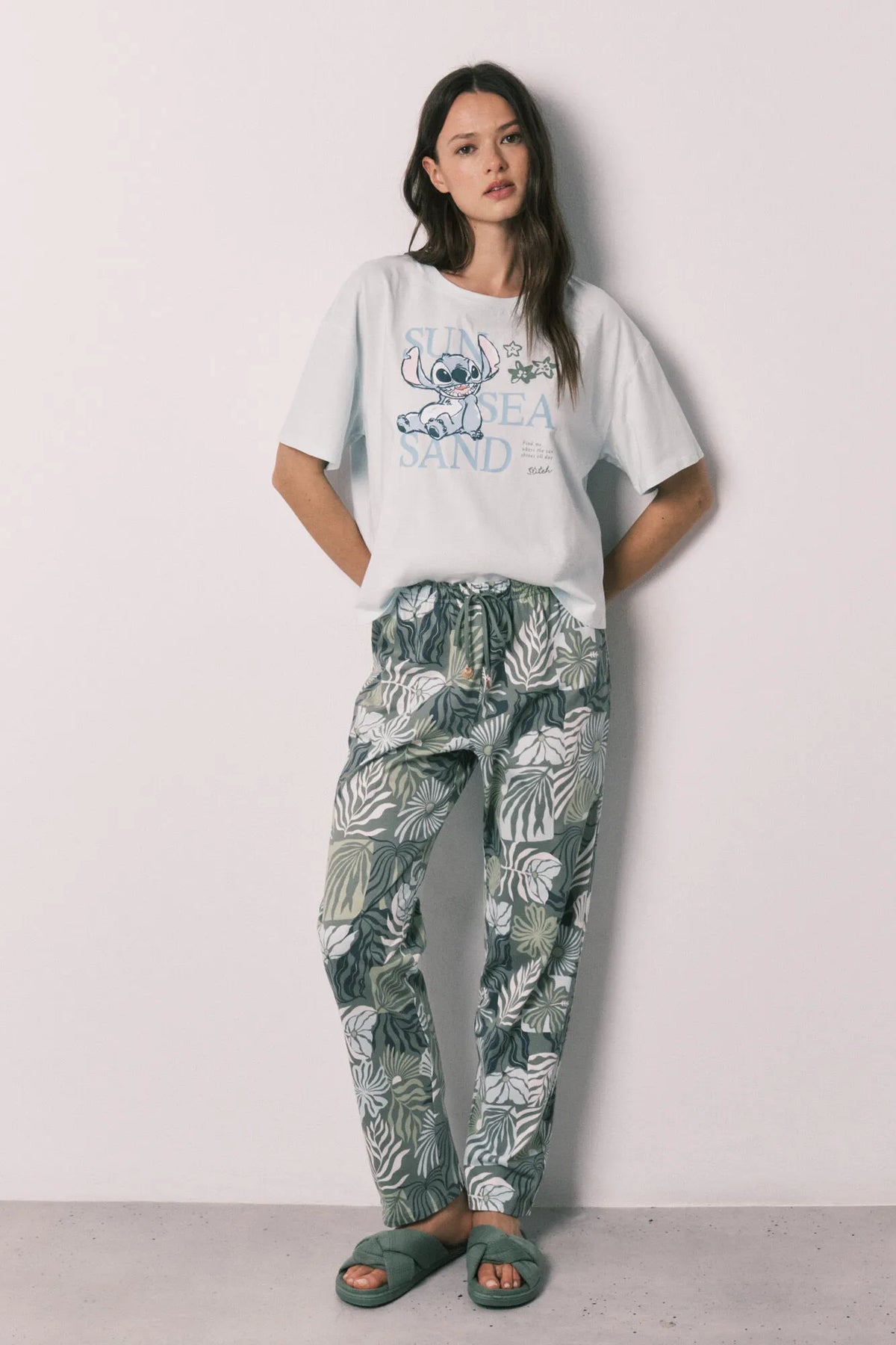 Women Secret Stitch Print Short Sleeve Long Pyjamas