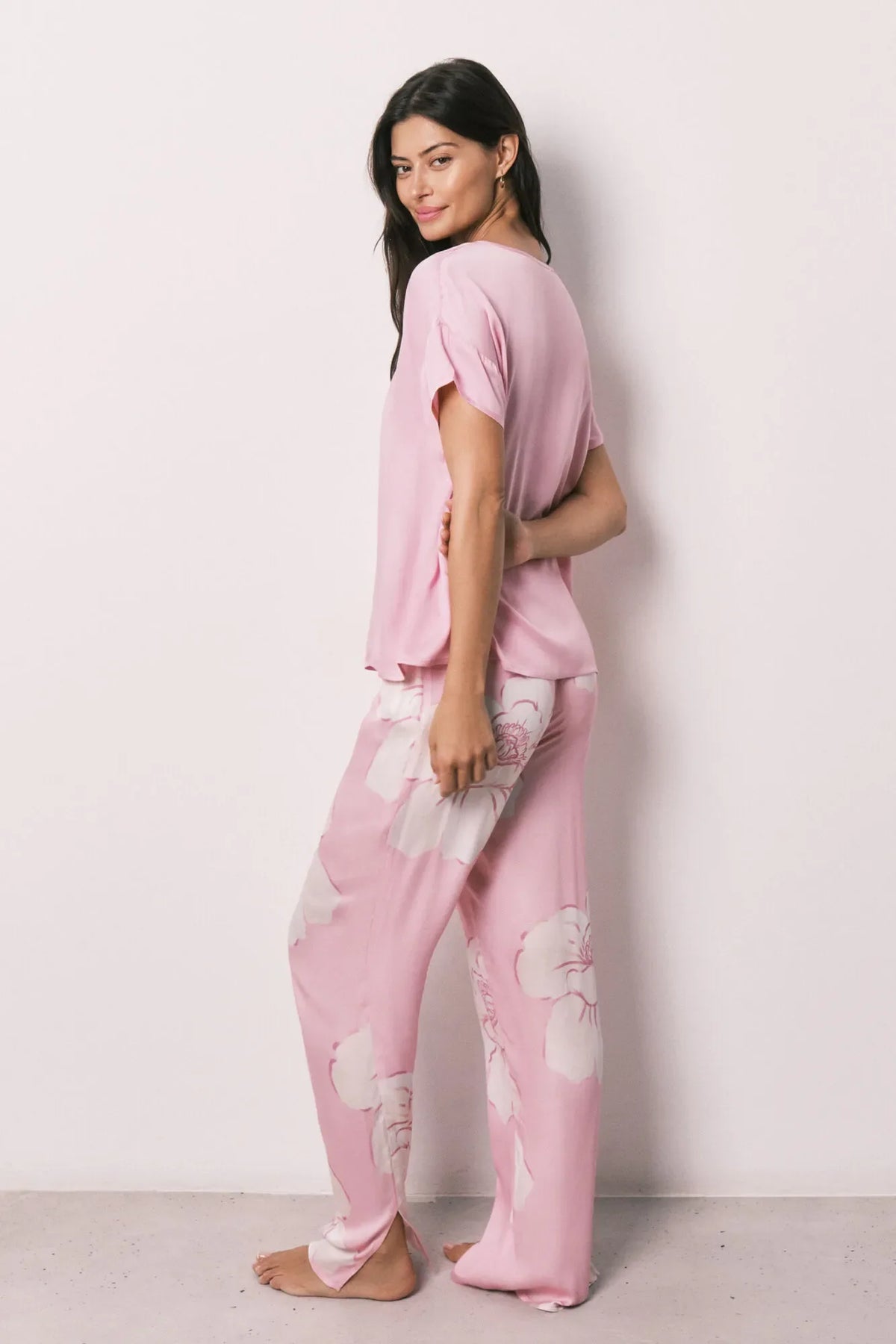 Women Secret Pink Satin-Finish Short Sleeve Long Pyjamas