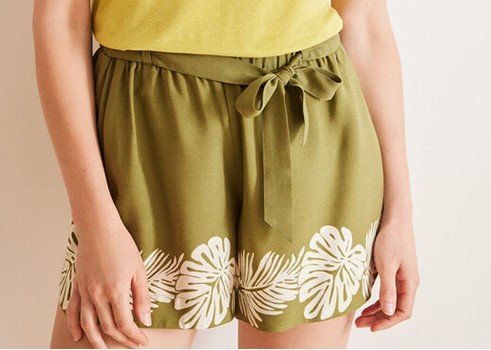 Women Secret Leaf Printed Shorts