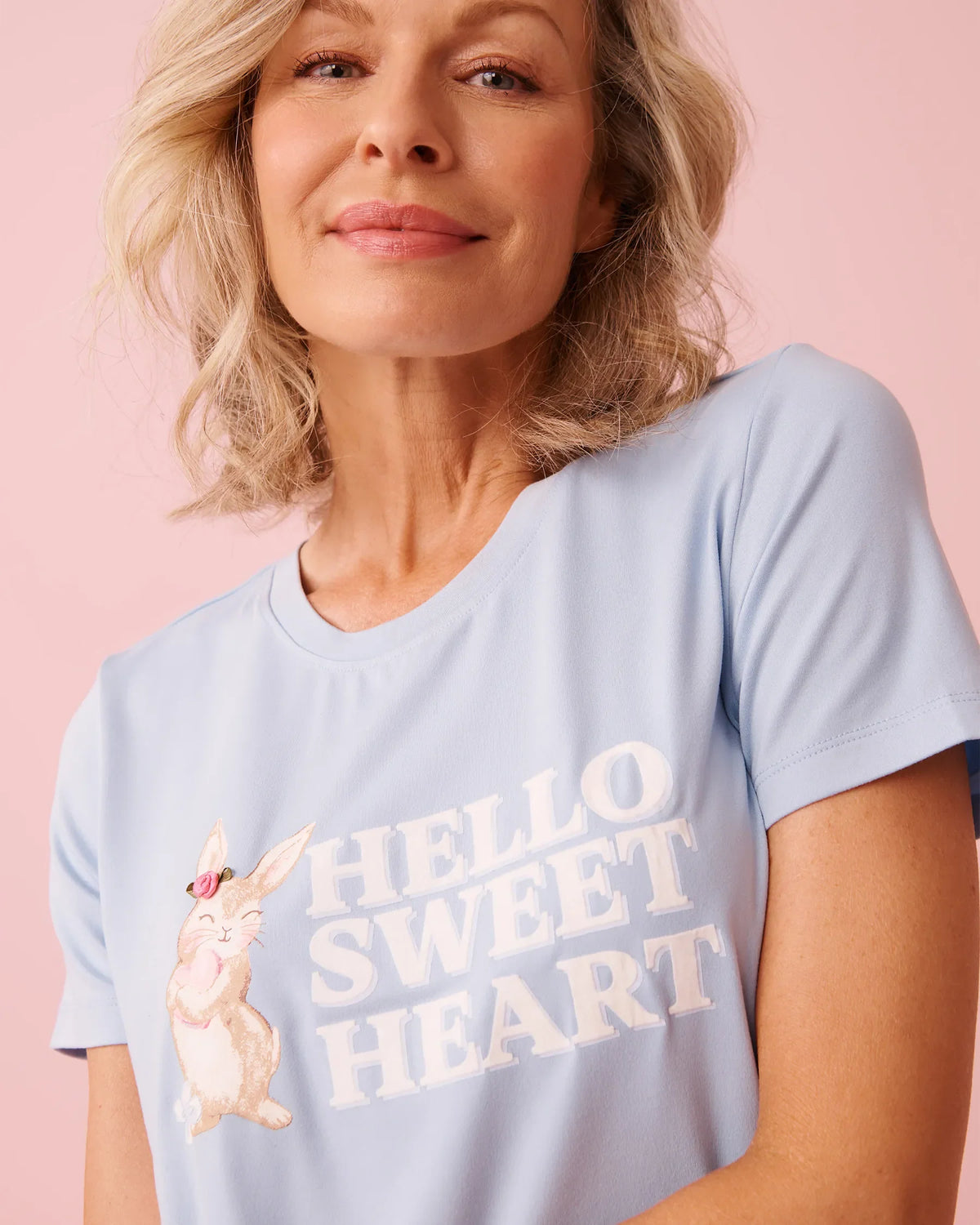 La vie en Rose Bunny Print Super Soft T-shirt
