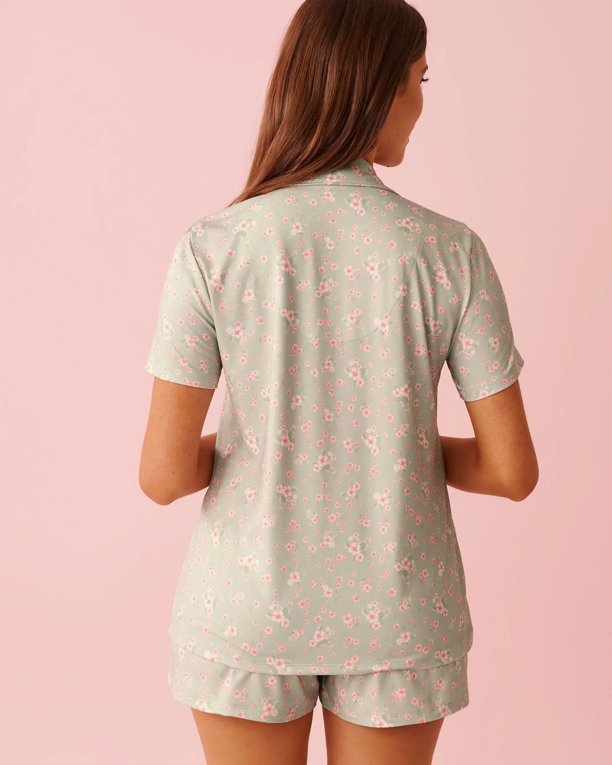La vie en Rose Cherry Blossom Print Super Soft Button-down Shirt