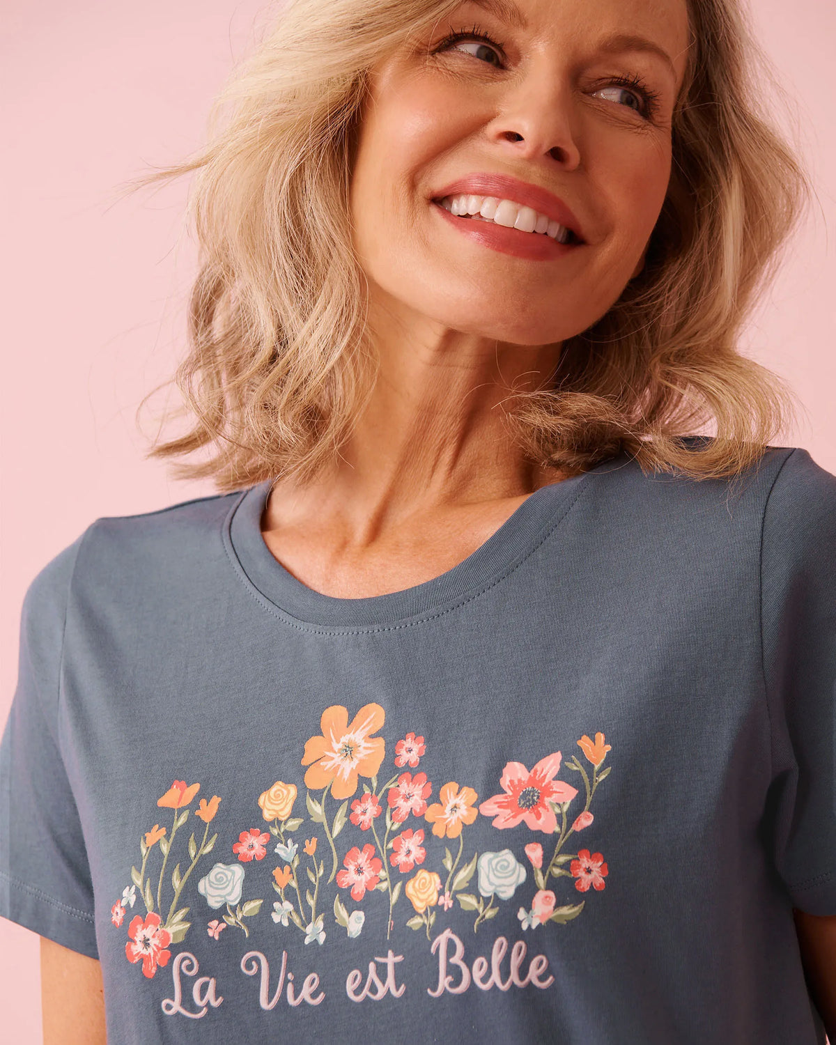 La vie en Rose Floral Print Cotton Crew Neck T-shirt