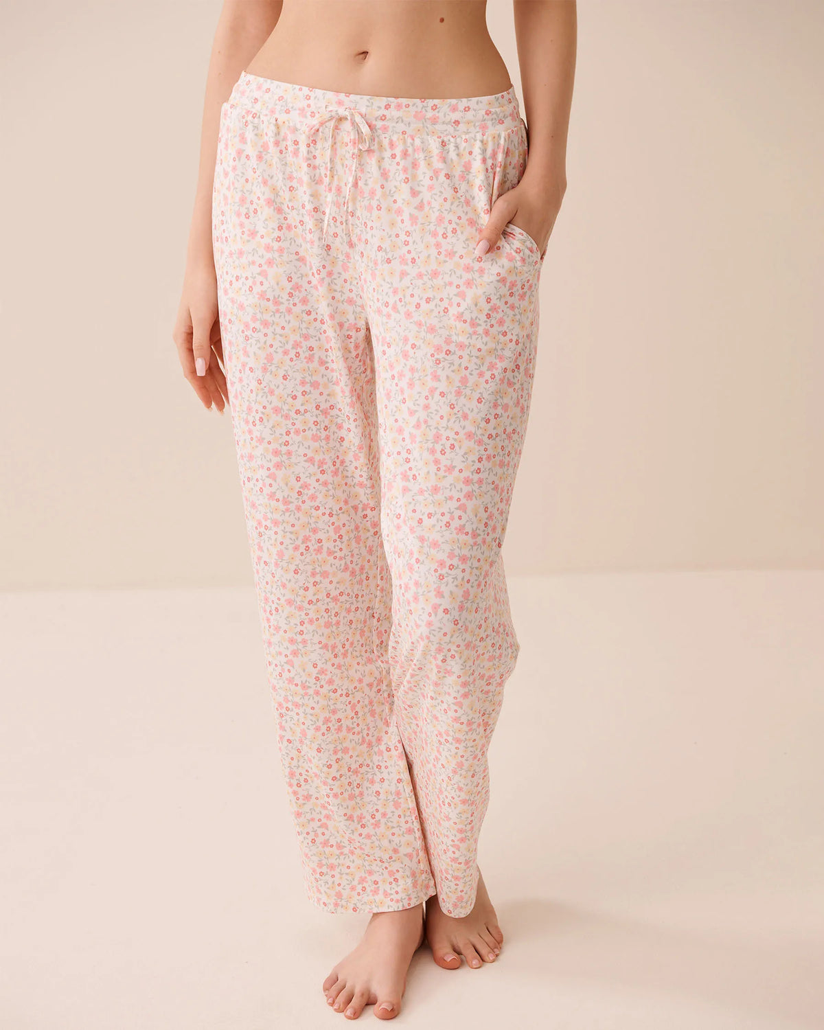 La vie en Rose Ditsy Floral Print Super Soft Pajama Pants