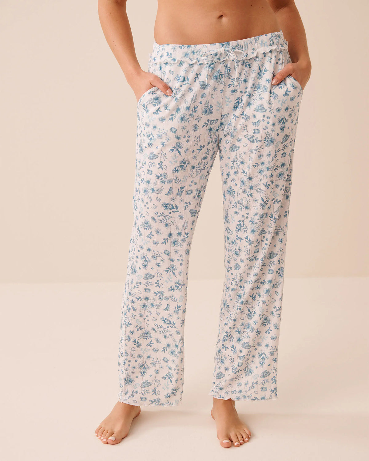 La vie en Rose Floral Print Ruffle Hem Pointelle Pajama Pants