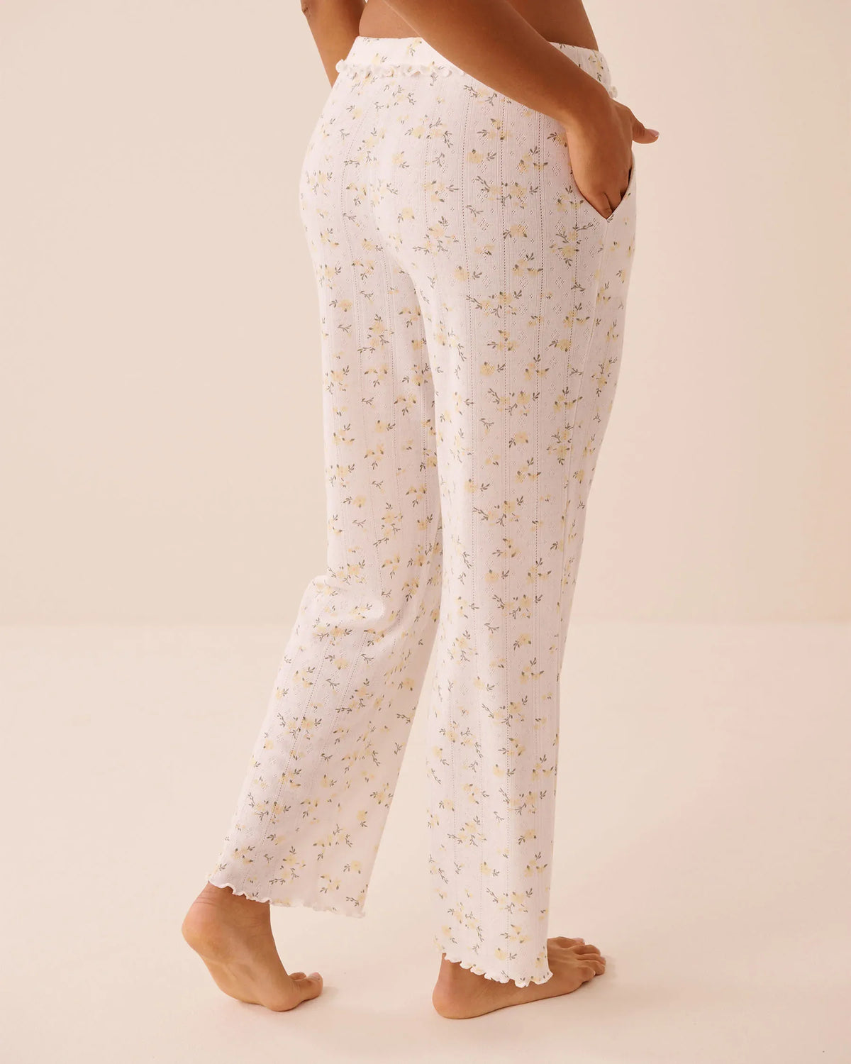 La vie en Rose Floral Print Ruffle Hem Pointelle Pajama Pants