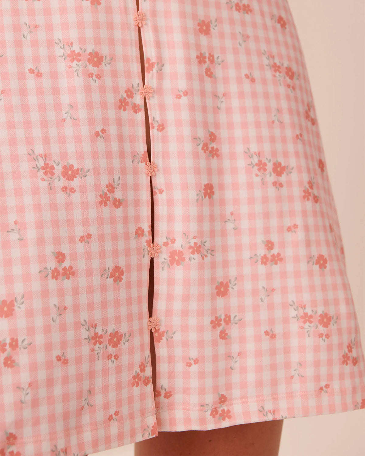 La vie en Rose Floral Gingham Print Super Soft Nightie with Shelf