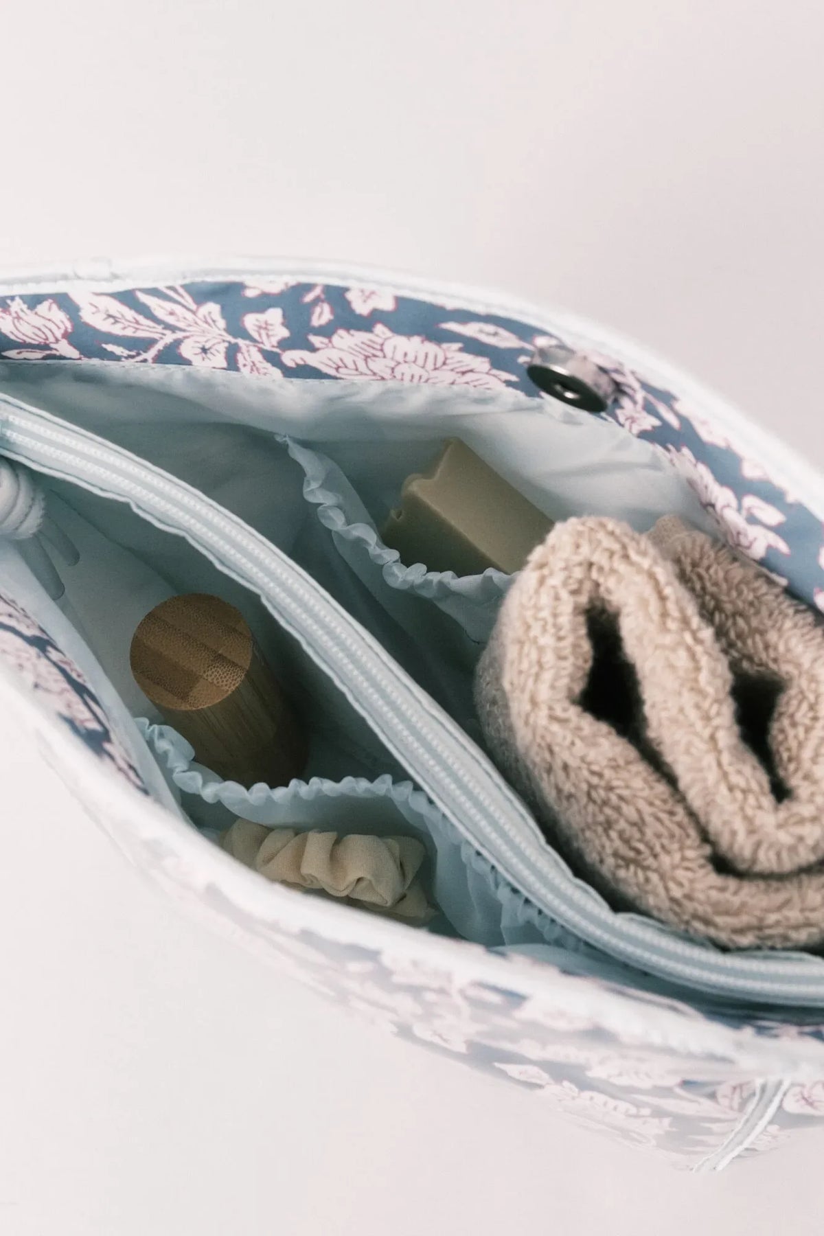 Women Secret Blue Medium Floral Print Vanity Case