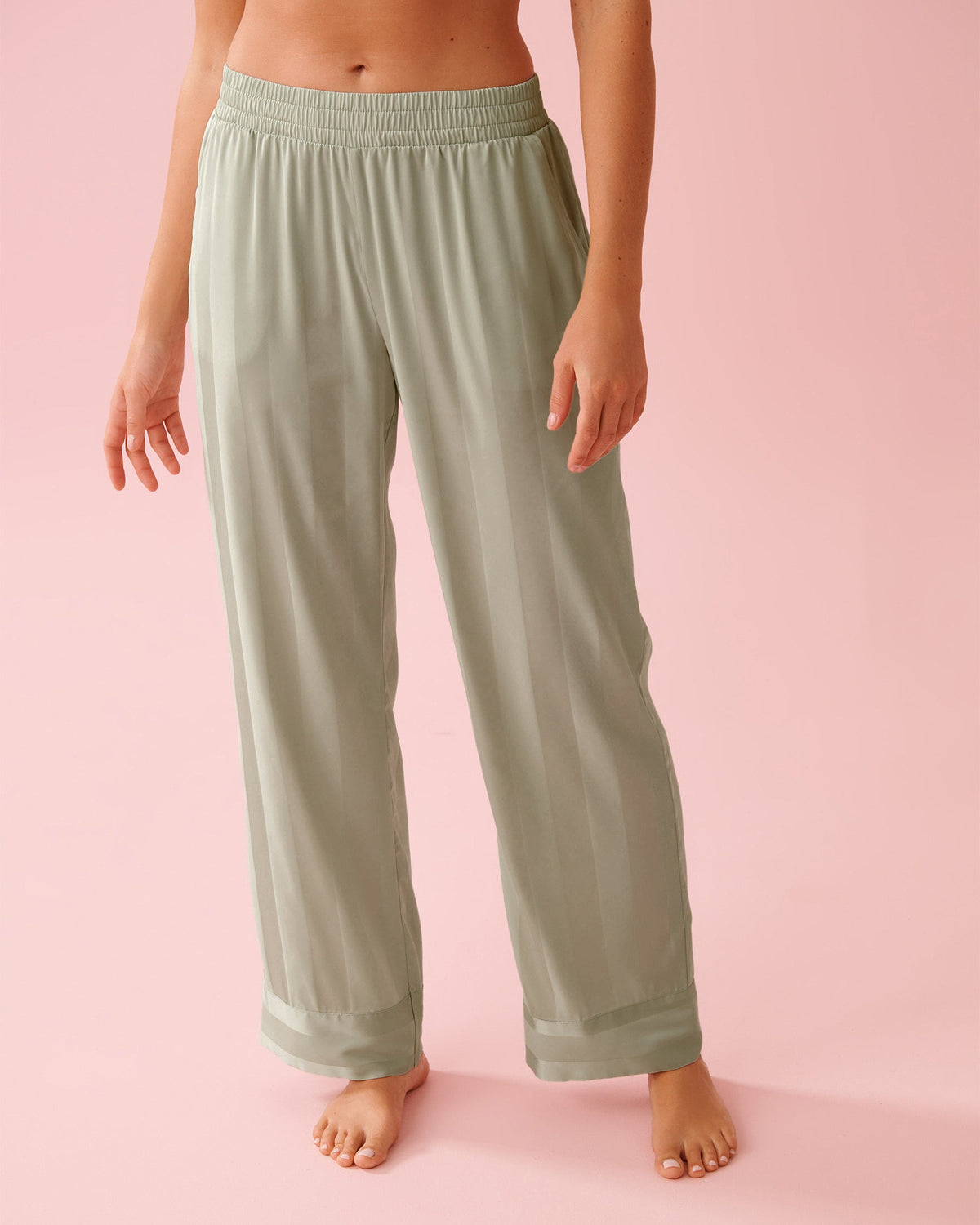La vie en Rose 2pcs Long Sleeve Pant Satin Jacquard