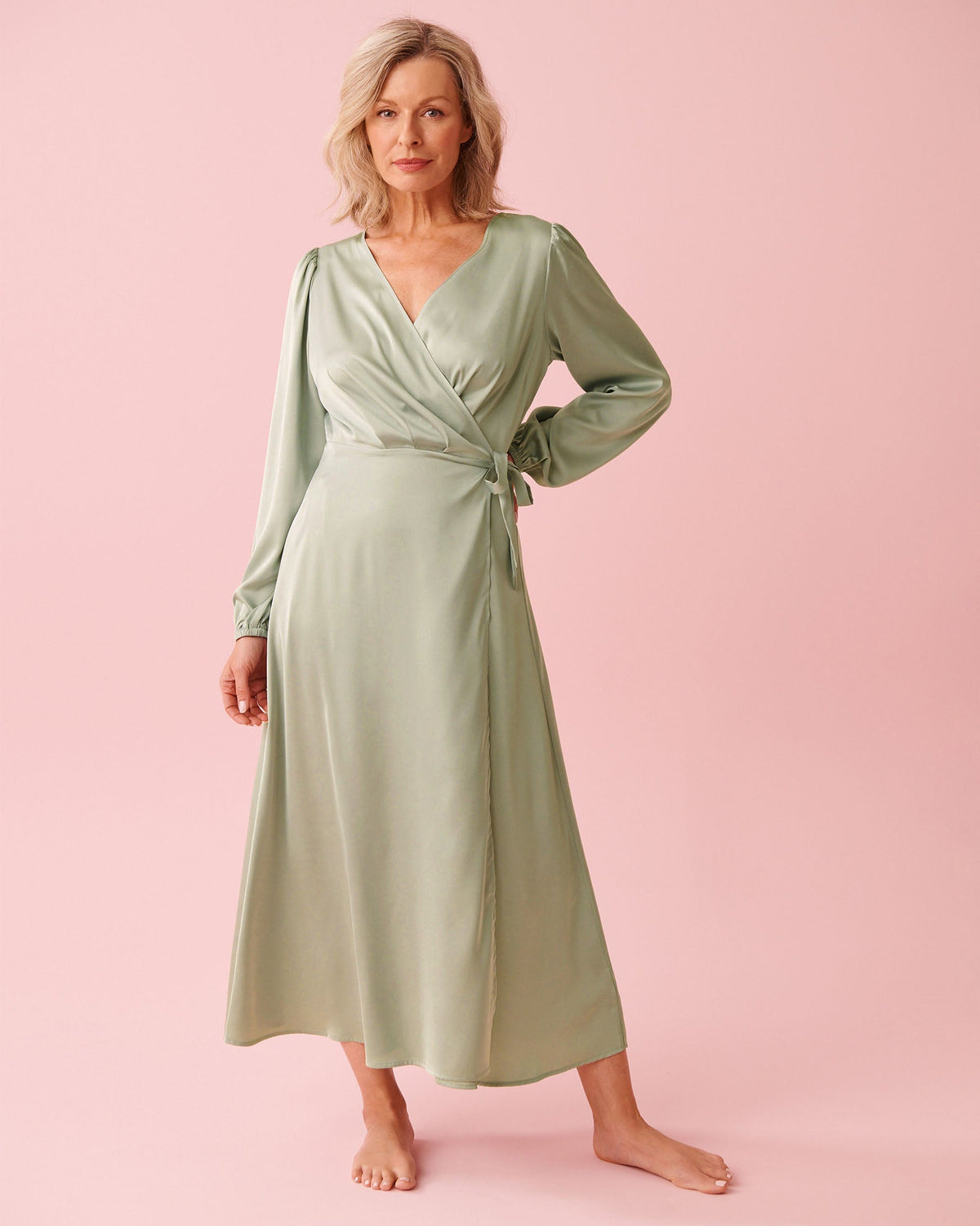 La vie en Rose Kimono Dress Satin