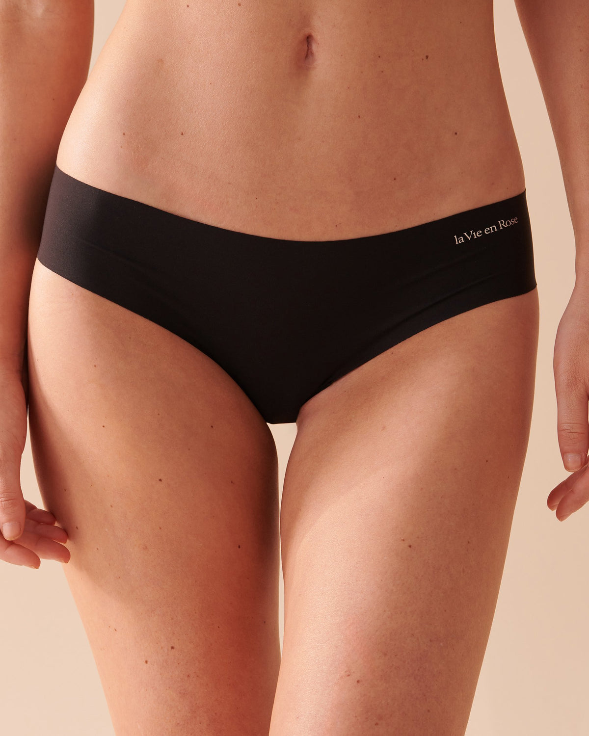 La Vie En Rose Microfiber Invisible Cheeky Panty