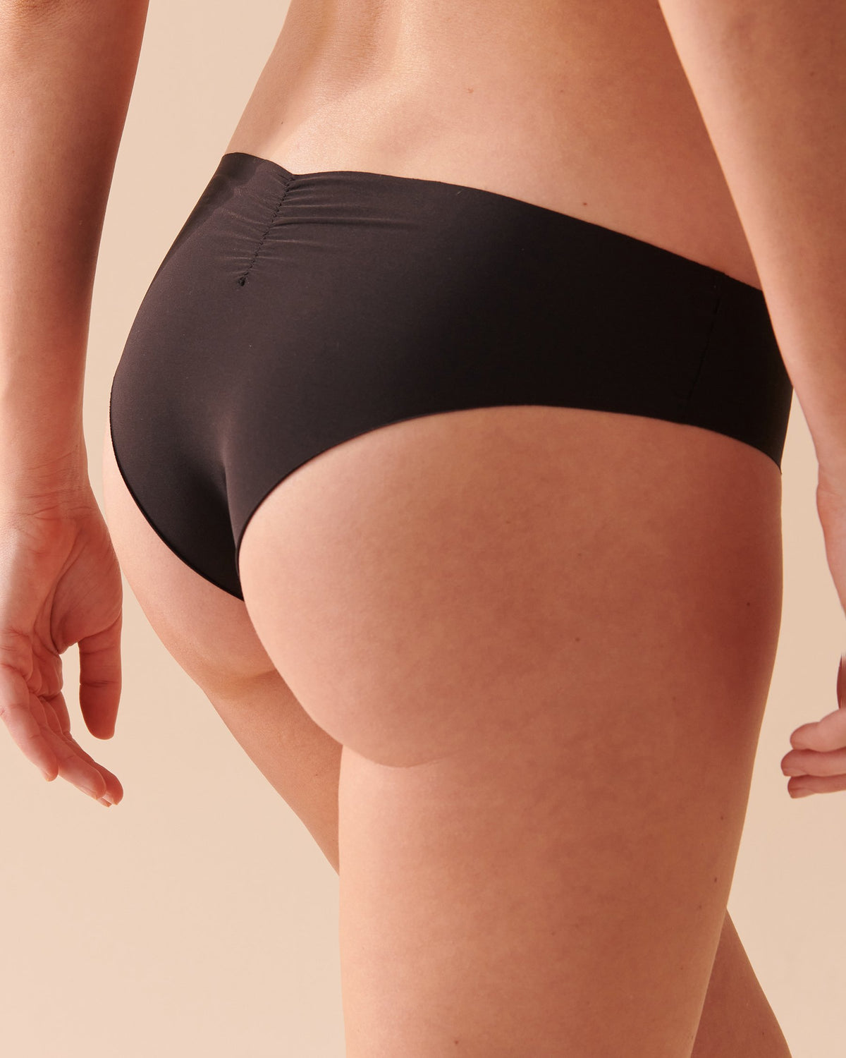 La Vie En Rose Microfiber Invisible Cheeky Panty