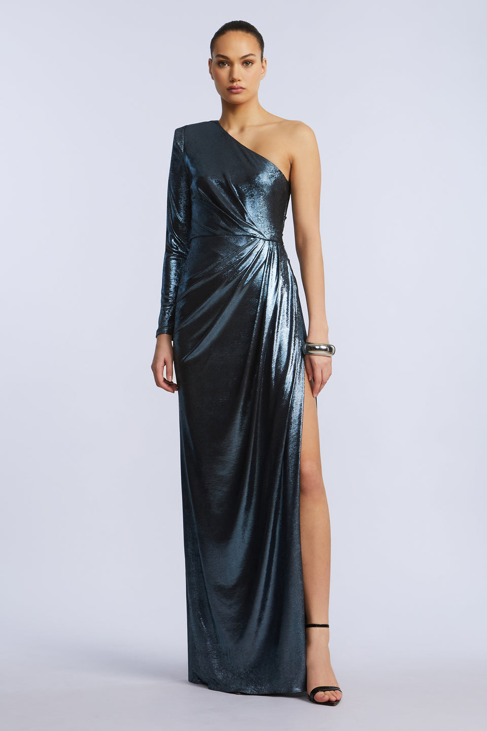 BCBGMAXAZARIA STRONG SHOULDER GOWN