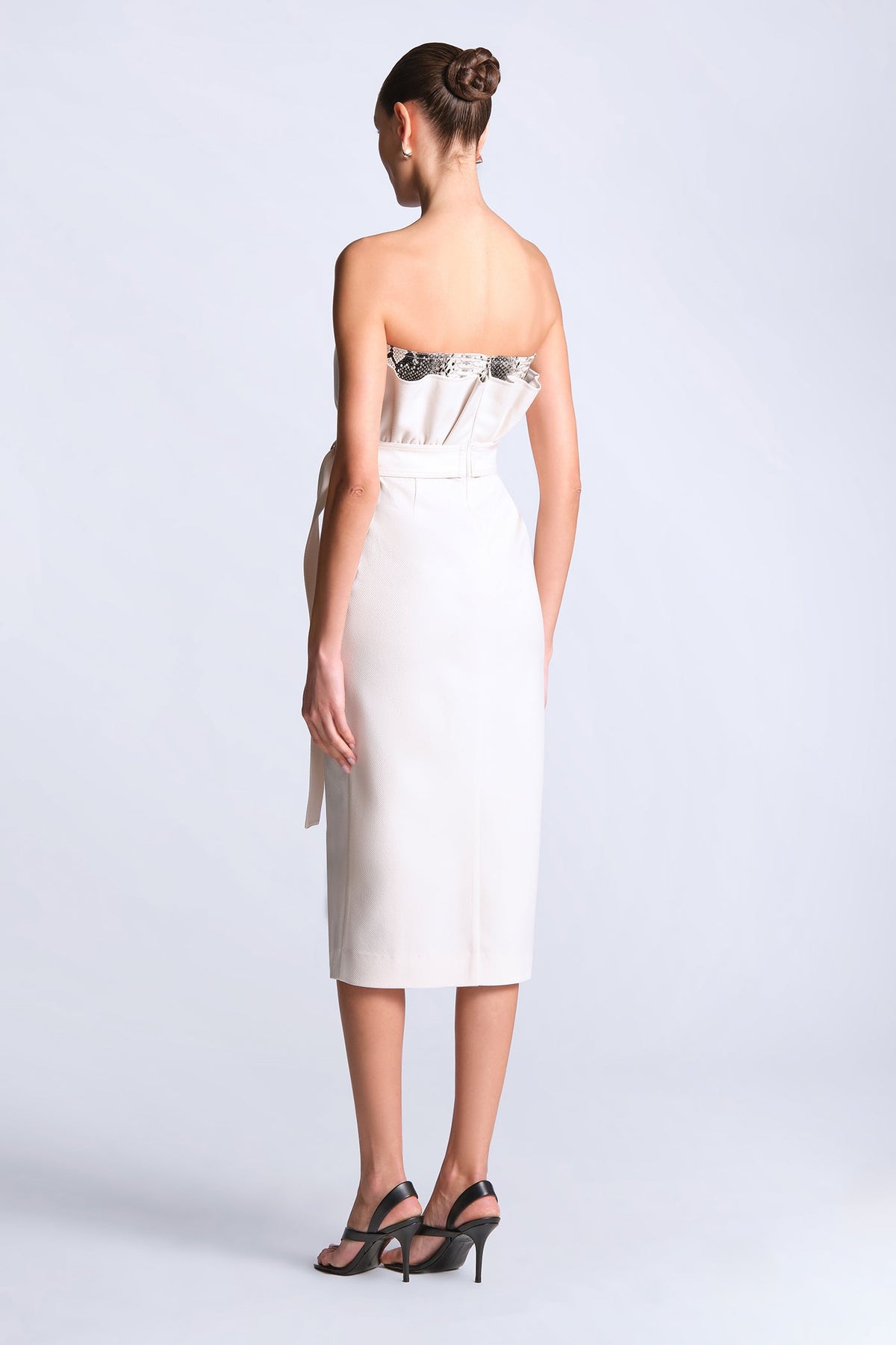 BCBGMAXAZARIA Kate Dress Strapless wrap midi in structured textured fabric