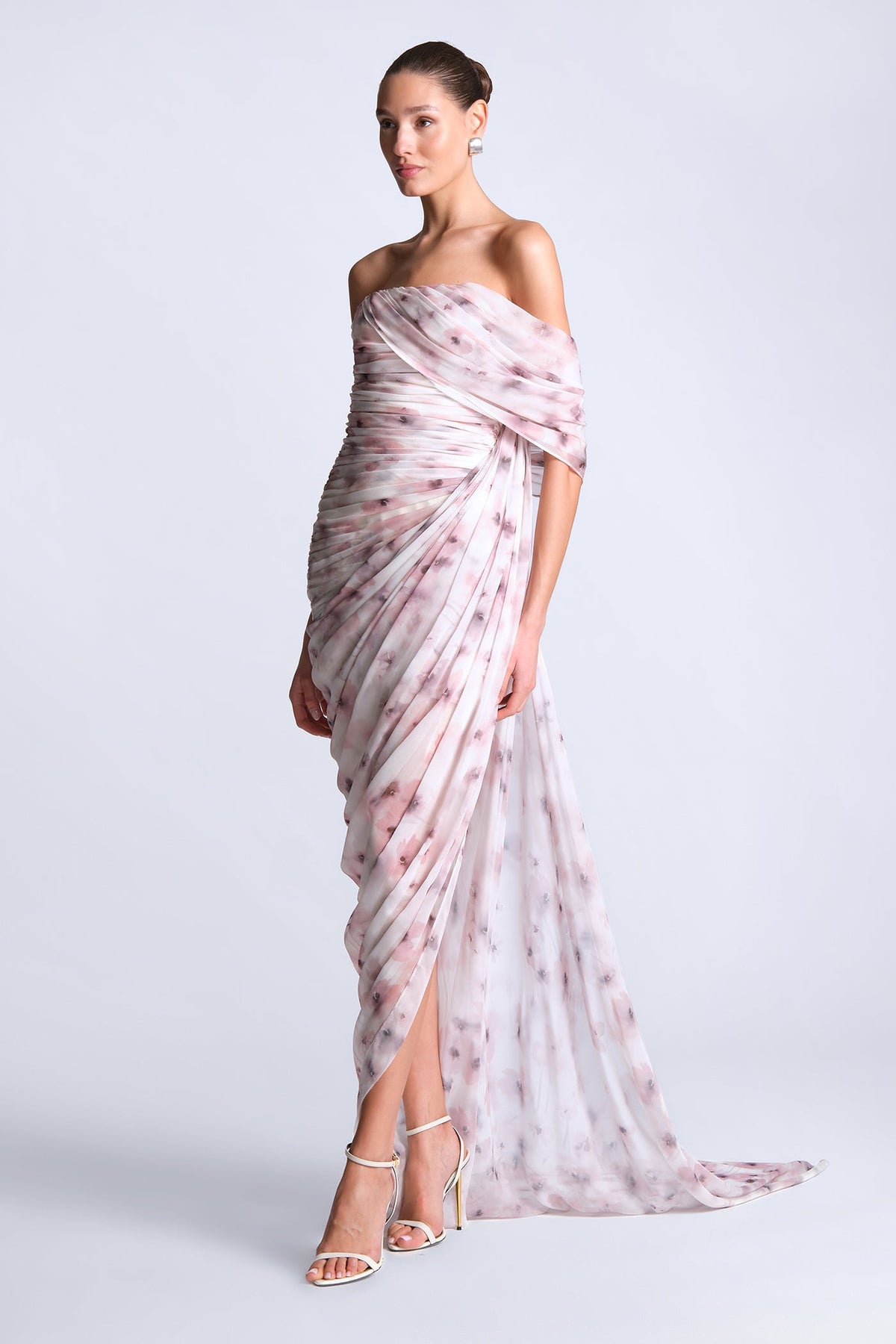BCBGMAXAZARIA Isabella Printed Gown Draped printed in sheer chiffon with a soft fluid hand and a blurred floral wash.