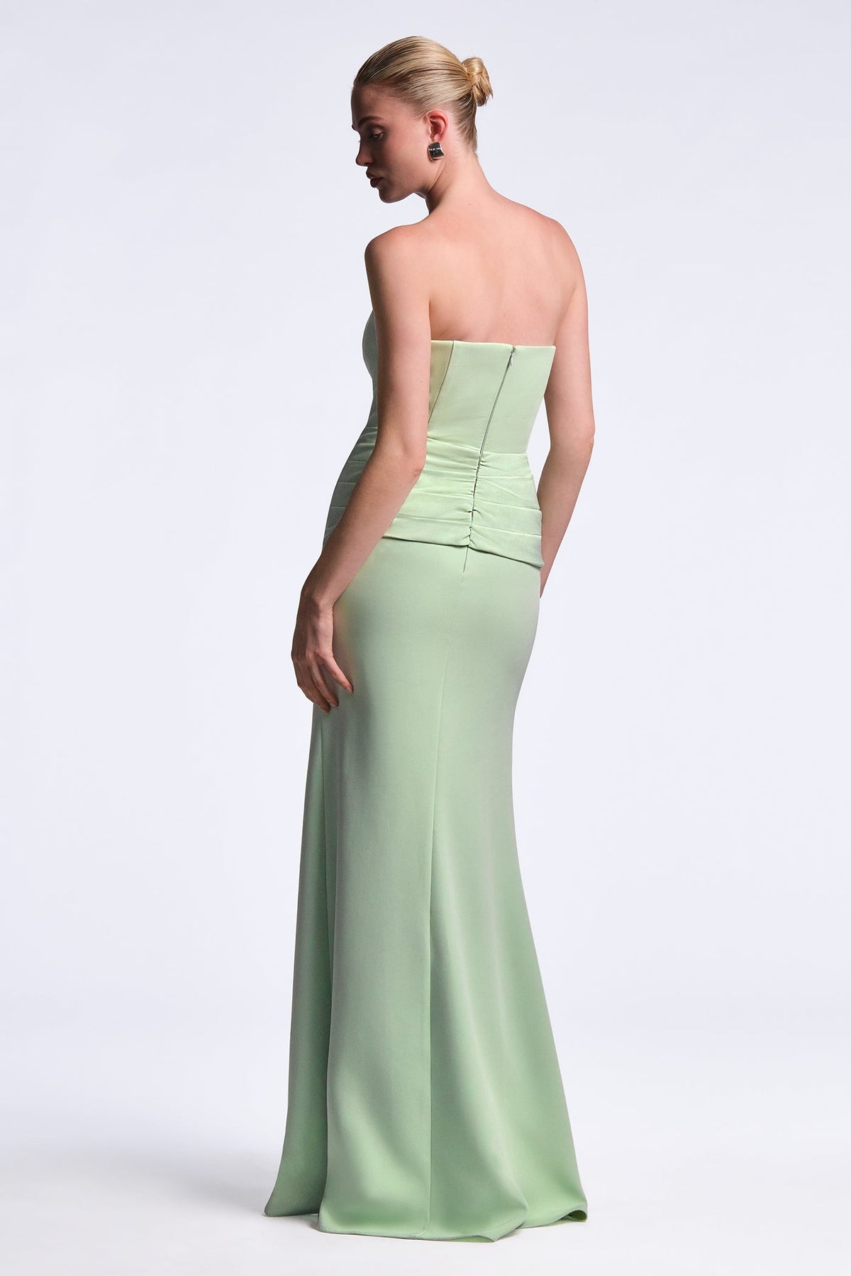 BCBGMAXAZARIA Sylvia Gown