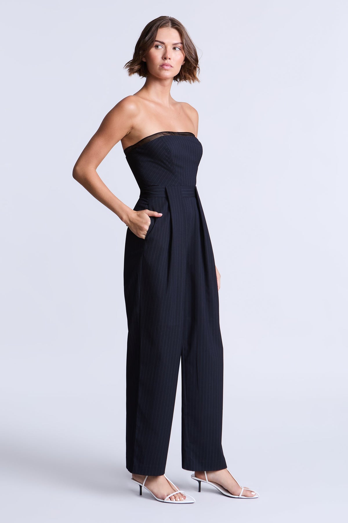 BCBGMAXAZARIA Donna Jumpsuit Navy pinstripe tailored with a sharp architectural finish and subtle stretch