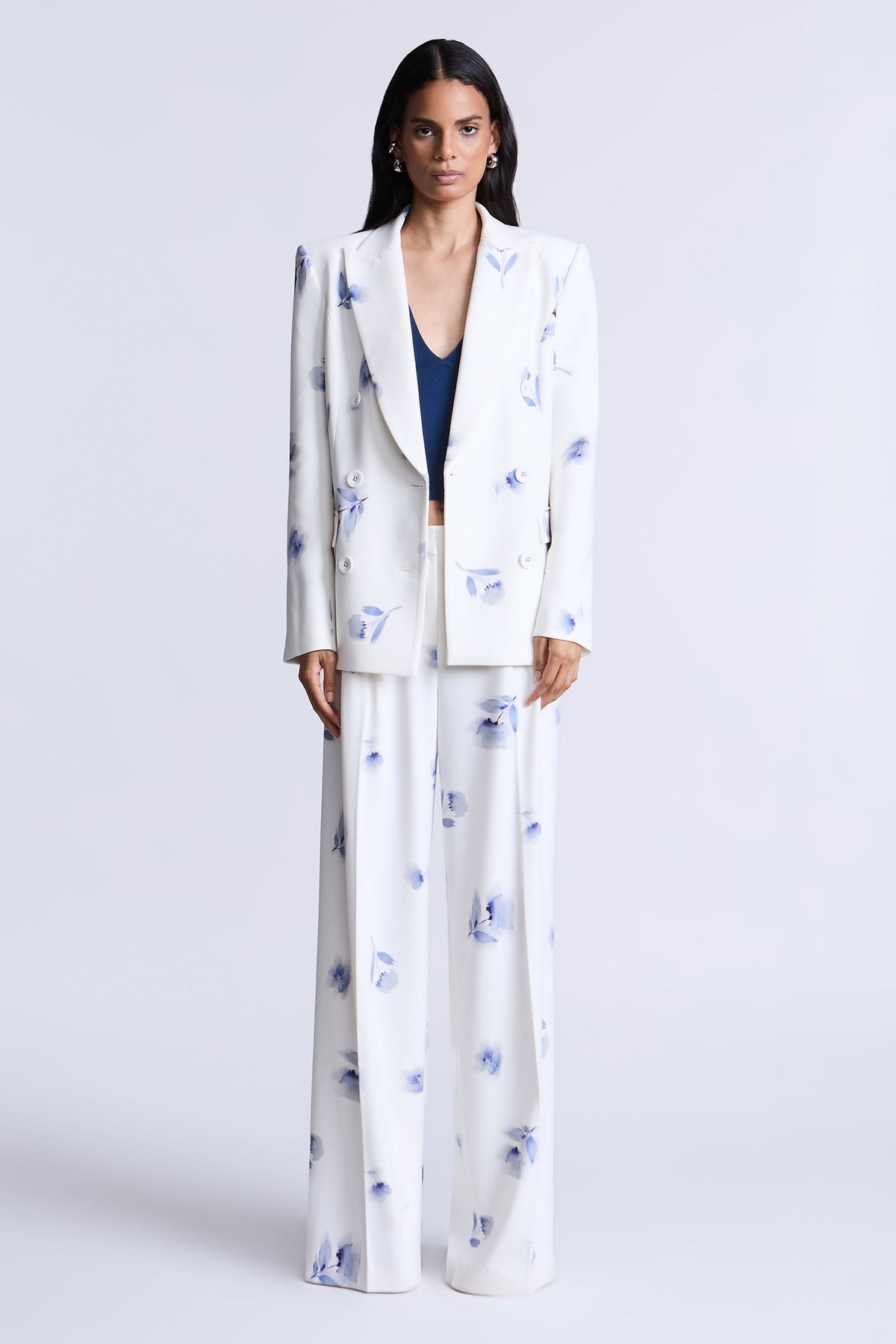 BCBGMAXAZARIA Maria Printed Blazer White tailored cut in a structured silhouette