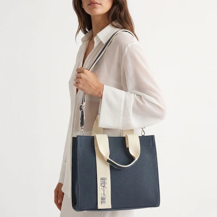 Carpisa Women's Handbag - Martina v5