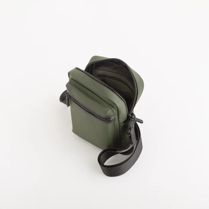 Carpisa Men's Shoulder Bag - Bristol go