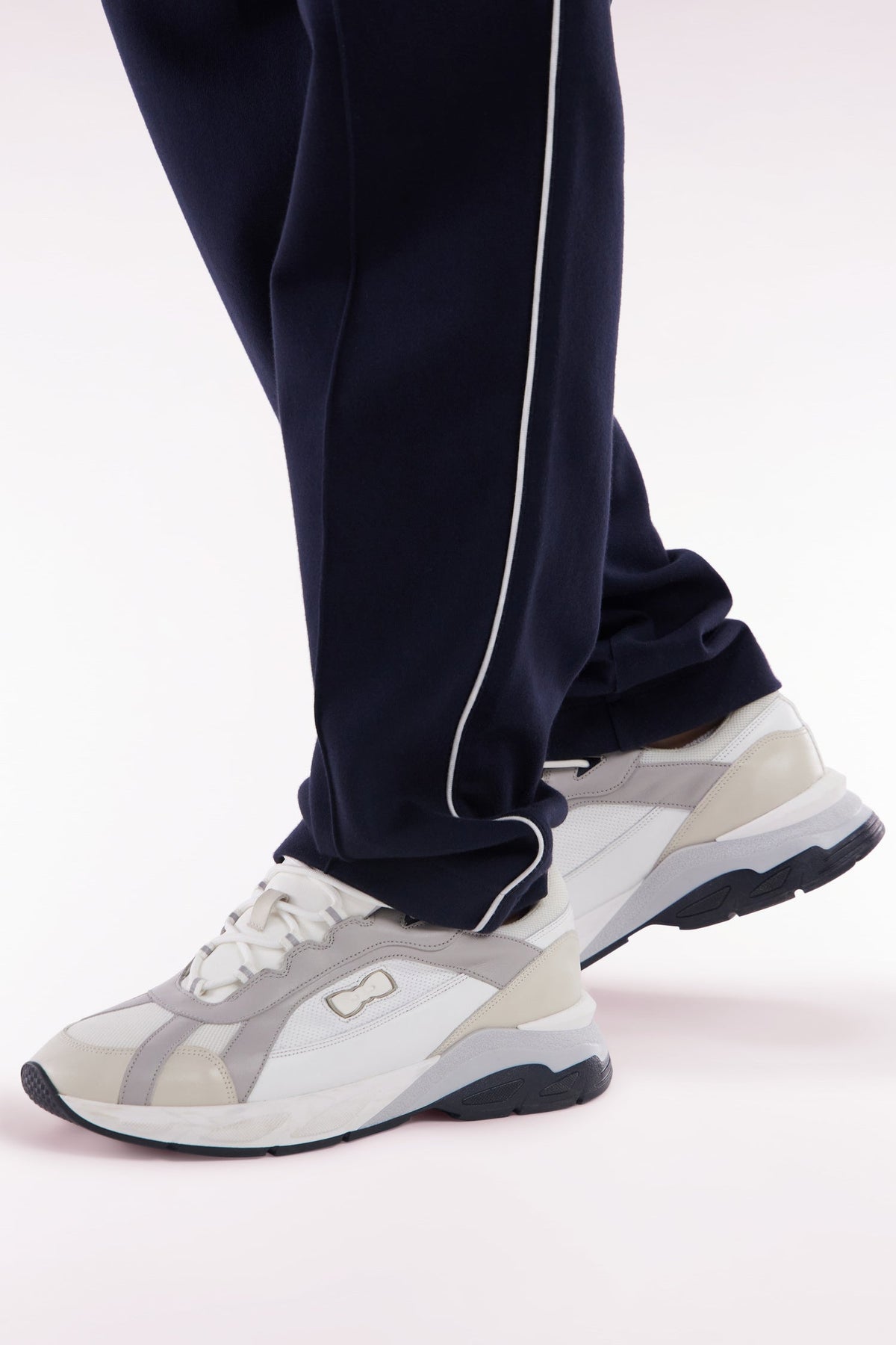 Eden Park Wide White Leather Sneakers