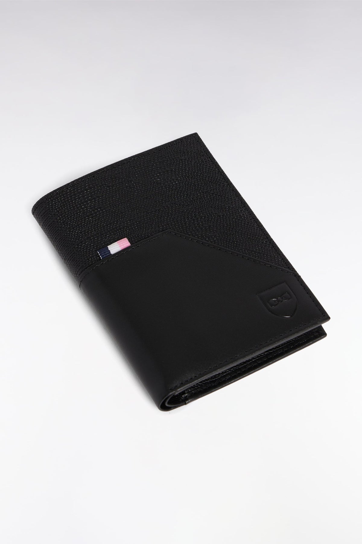 Eden Park Vertical Card Wallet