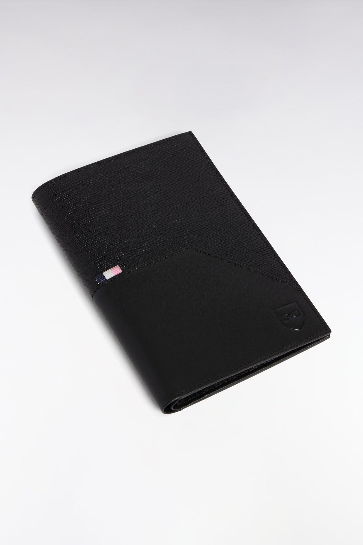 Eden Park Slim Vertical Wallet