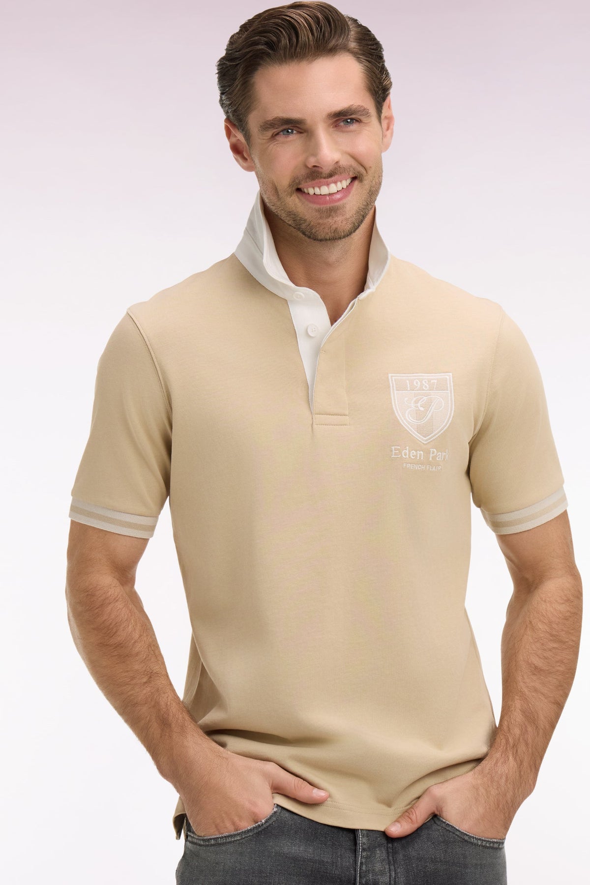 Eden Park Short-sleeved jersey with embroidered crest