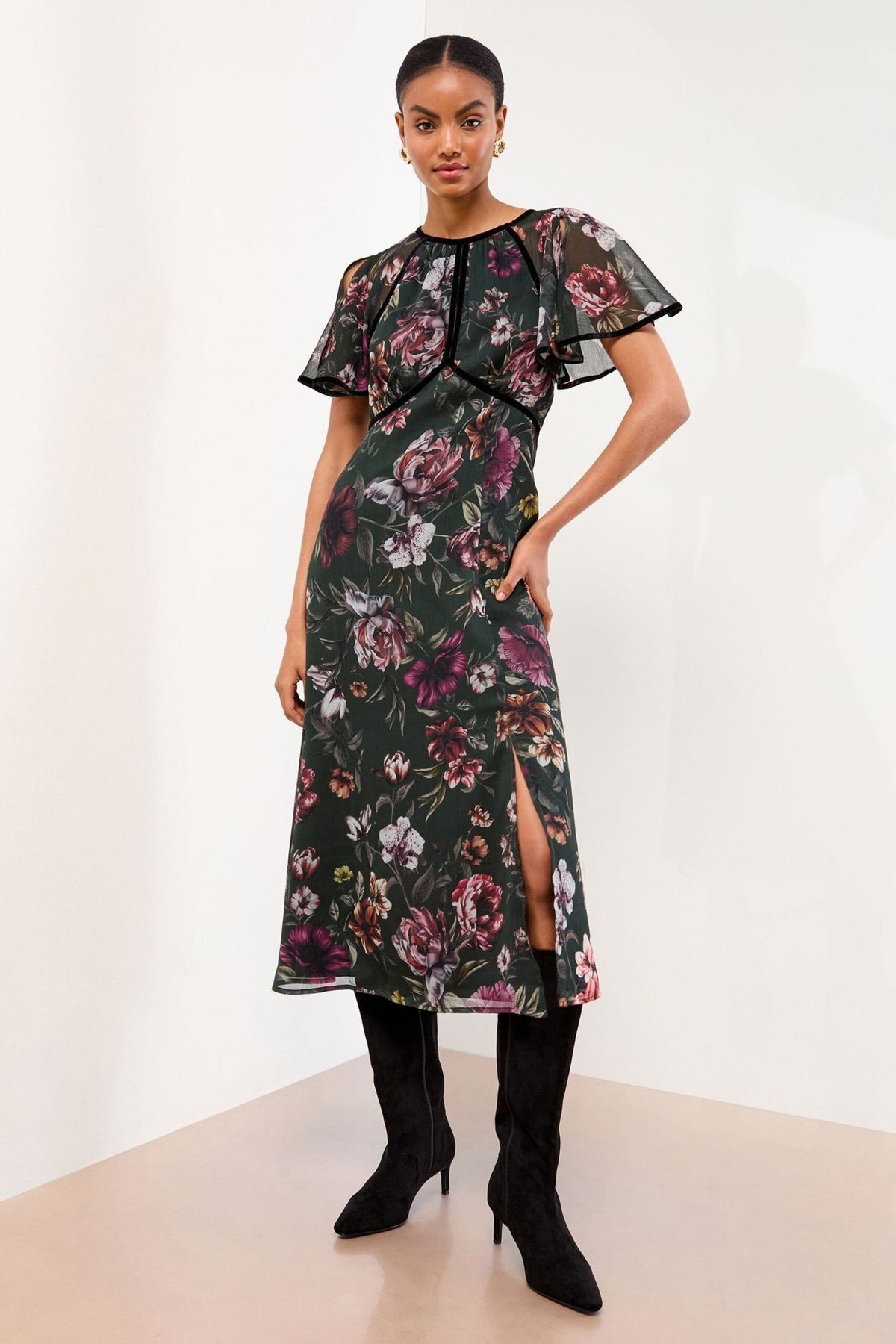 Lipsy London Lipsy Black Short Sleeve Gathered Waist Underbust Midi Dress