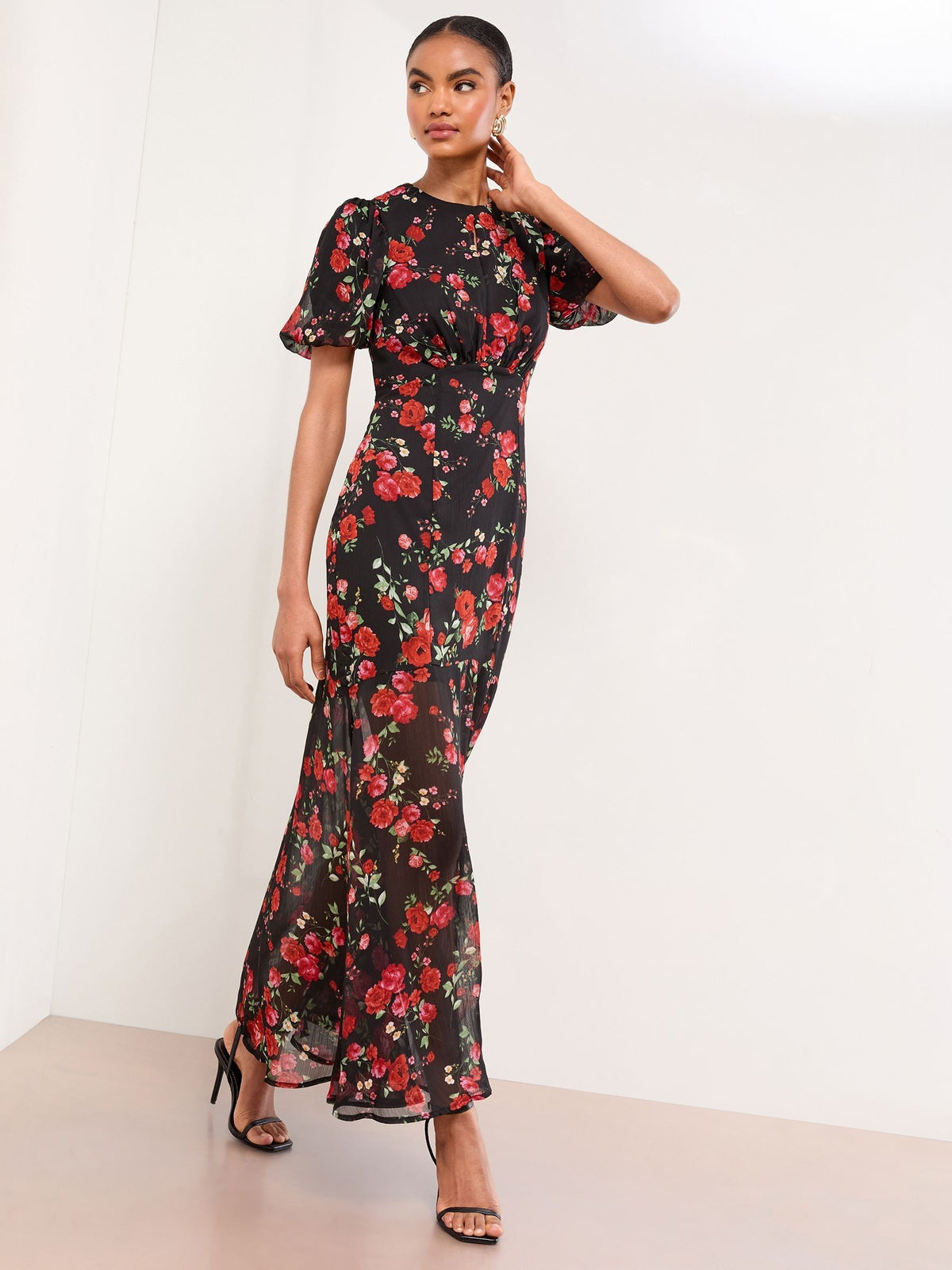 Lipsy London Lipsy Black Floral Print Short Sleeve Woven Maxi Dress